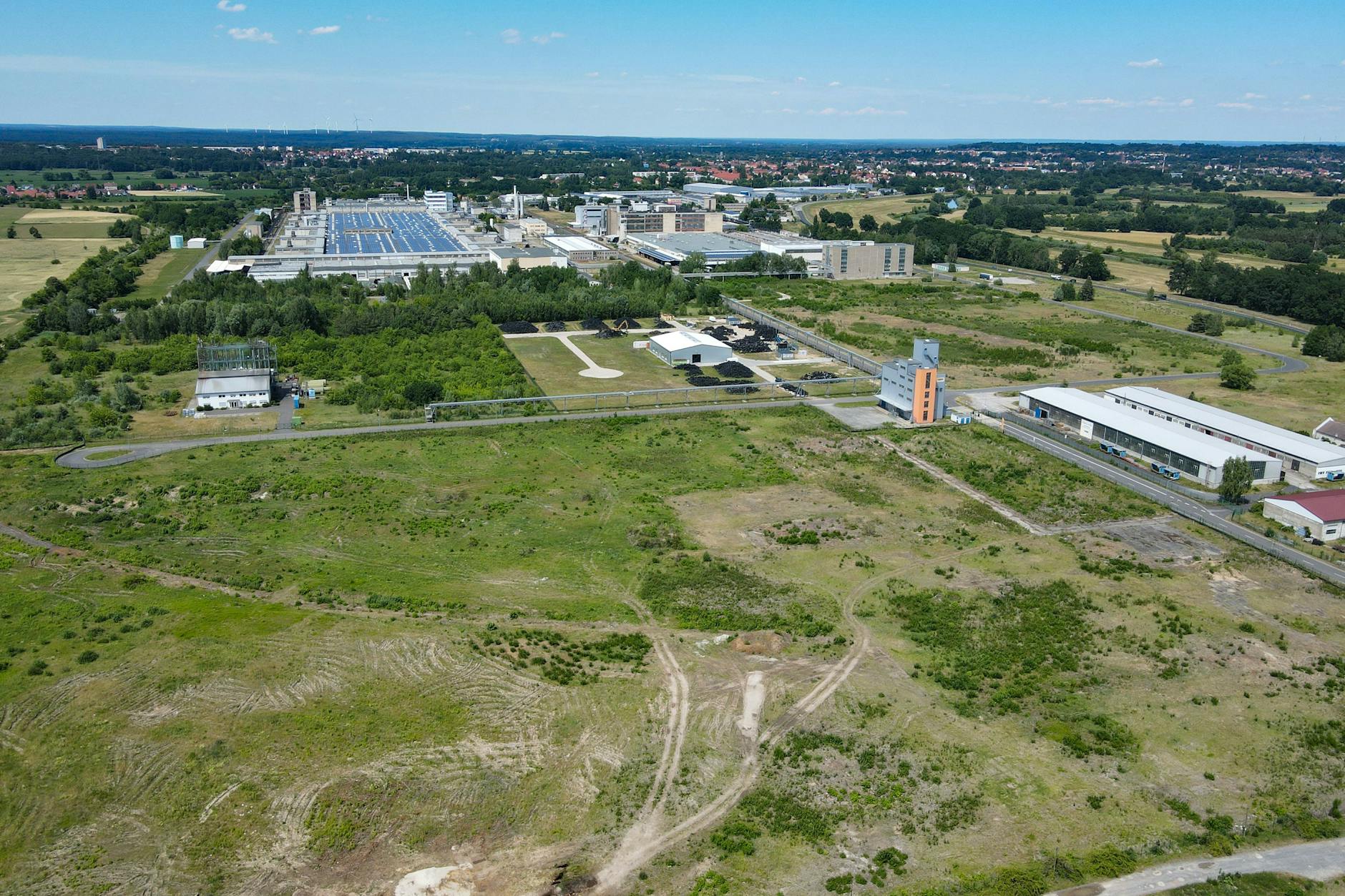 Am Rand eines Gubener Industriegebiets soll die Anlage entstehen.