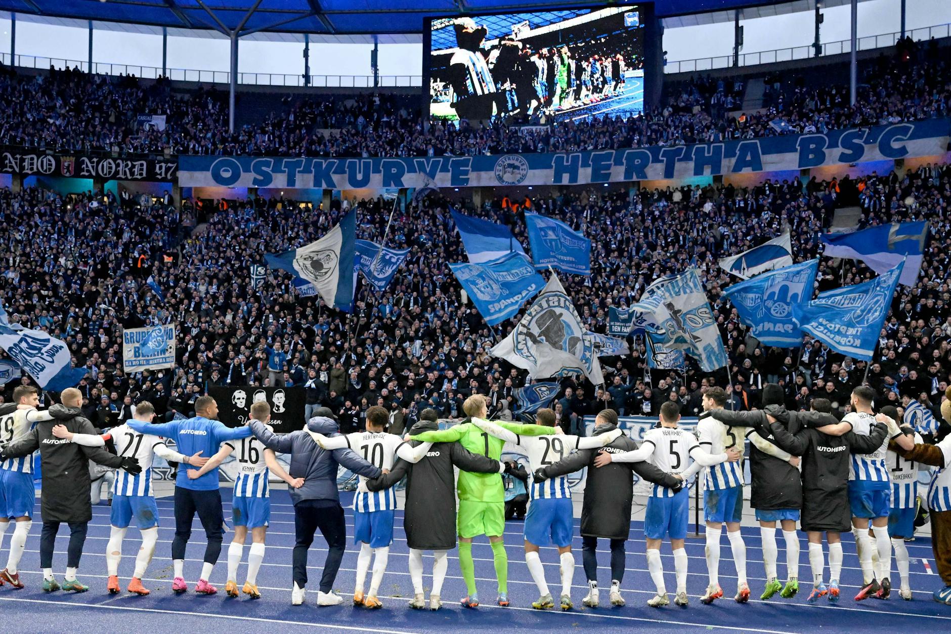 Sonnabend soll die nächste Party in der Ostkurve steigen. Die Spieler von Hertha BSC feierten zuletzt zwei Heimsiege in Folge. Gibt es den dritten gegen Mainz?