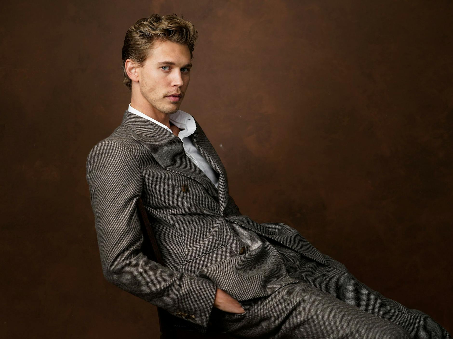 Austin Butler ist für seine Titelrolle in der Filmbiografie „Elvis“ nominiert. Es wäre der erste Oscar für den 31-jährigen Kalifornier, auch nominiert war er für den wichtigsten Award der Branche bisher nicht. Für seine Darstellung Elvis Presleys hatte er im Januar bereits einen Golden Globe verliehen bekommen.