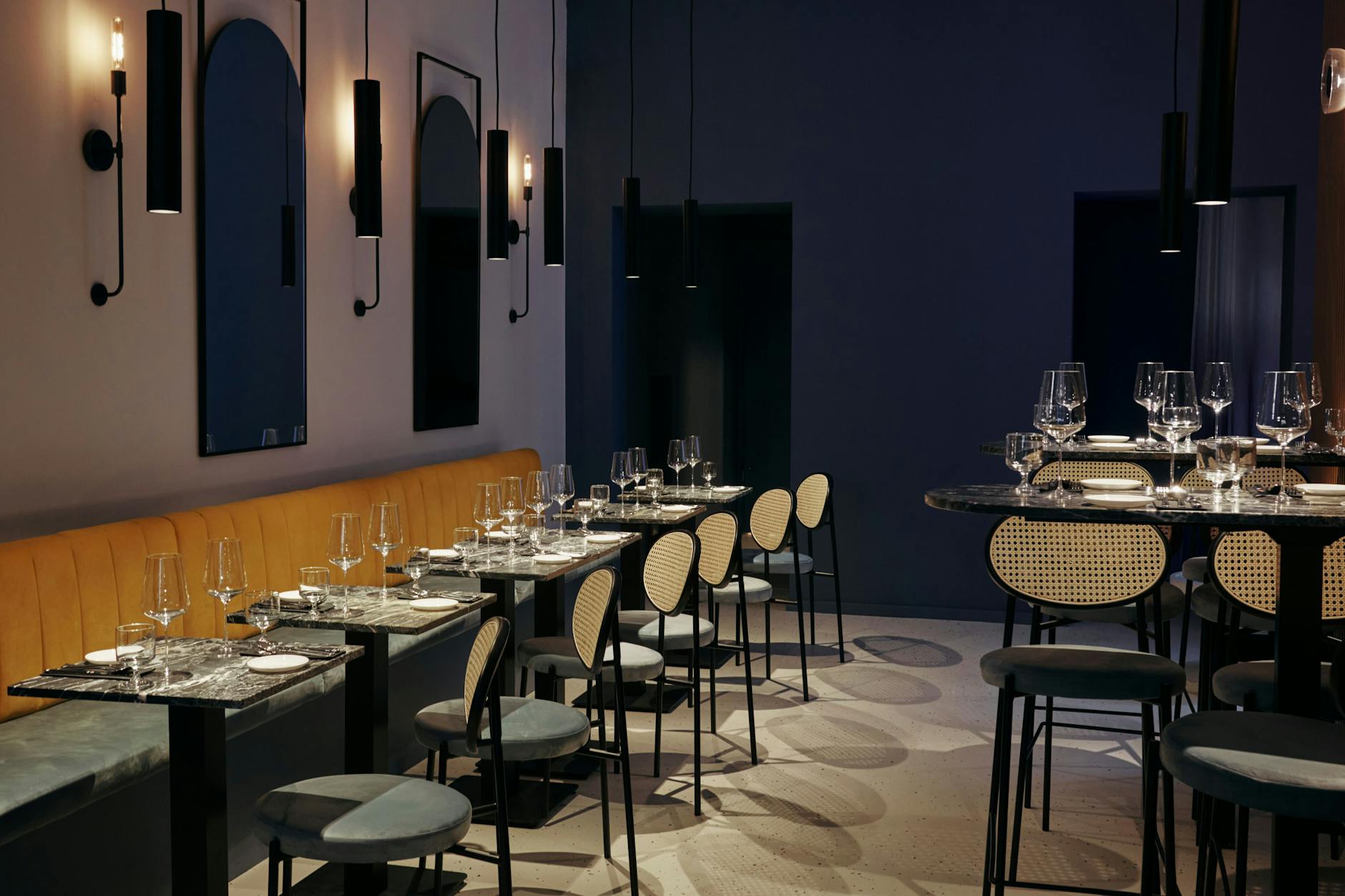 Eigentlich nur eine kleine Naturweinbar in Neukölln: das Sacrebleu.