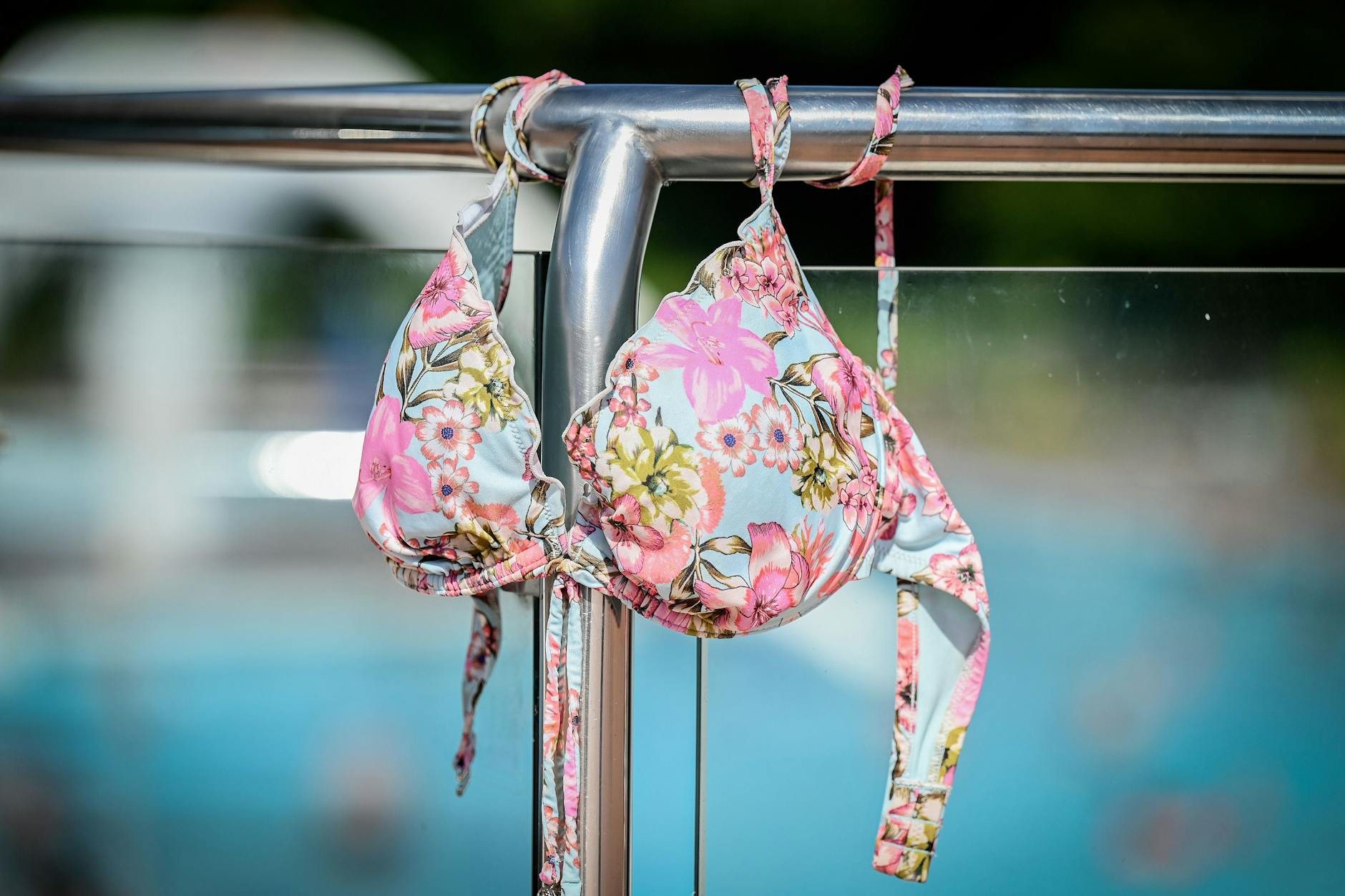 Berlinerinnen sollen zukünftig problemlos oben ohne baden dürfen.