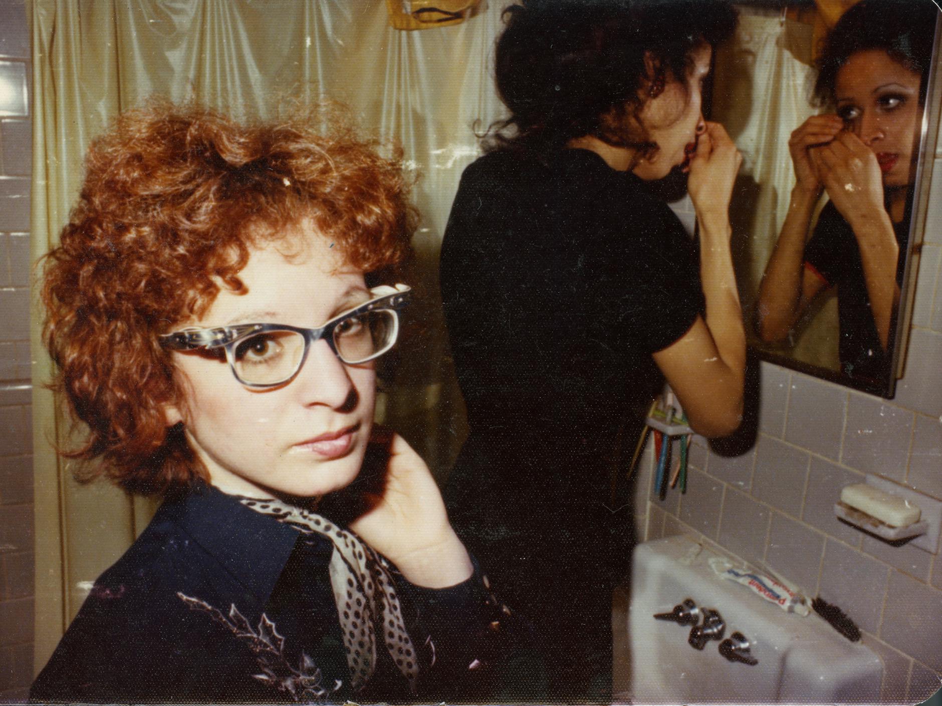 Laura Poitras, Howard Gertler, John Lyons, Nan Goldin und Yoni Golijov haben mit „All the Beauty and the Bloodshed“ eine Chance auf den Oscar. Der Film erzählt aus dem Leben der US-Fotografin Nan Goldin und von ihrem Kampf gegen die Familie Sackler, die für die Opioidkrise in den USA mitverantwortlich gemacht wird.