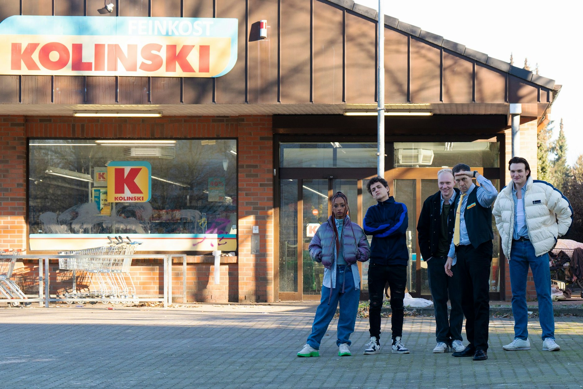 „Die Discounter“ ziehen um: Für die dritte Staffel gibt es einen neuen ...