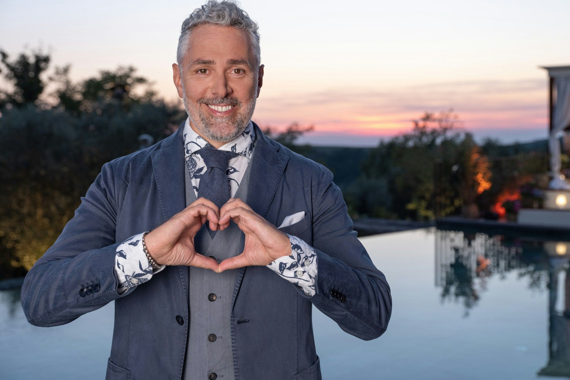 Roland Trettl verkuppelt bei „First Dates“ Paare.