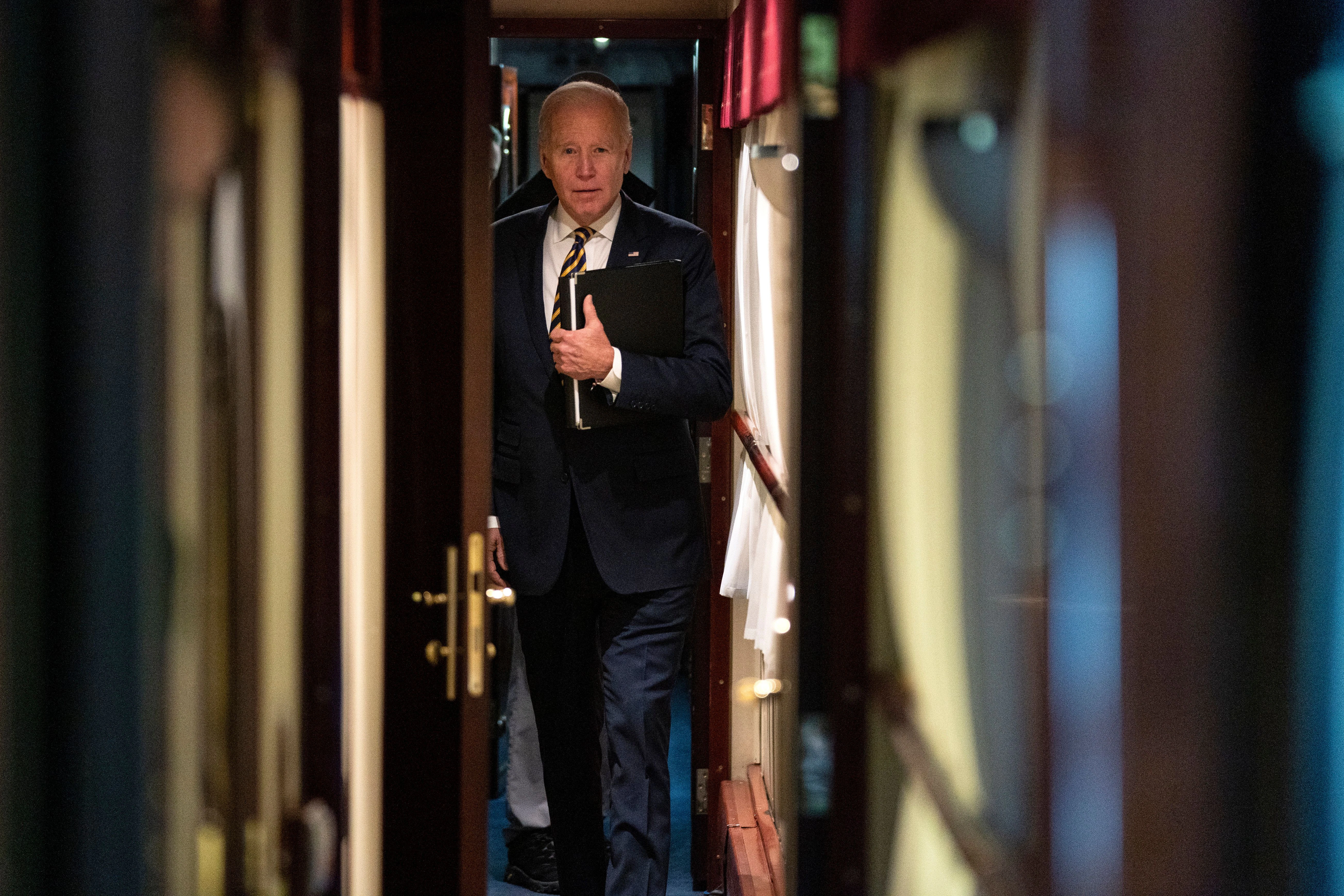 &nbsp; &nbsp;Präsident Joe Biden im Zug von Przemysl nach Kiew.