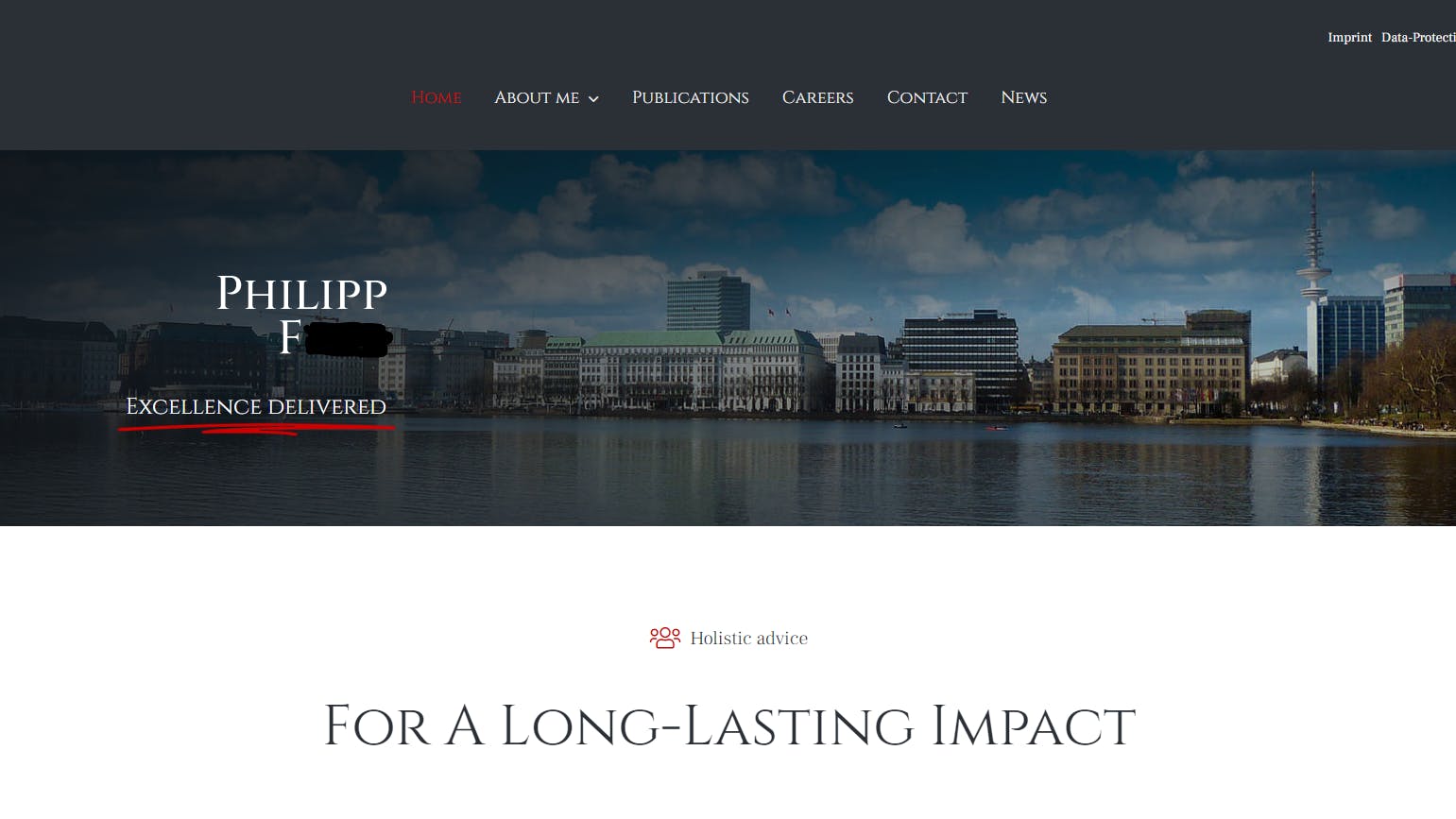 Auf einer Webseite bot er Beratertätigkeiten für 250.000 Euro plus Mehrwertsteuer pro Tag an.