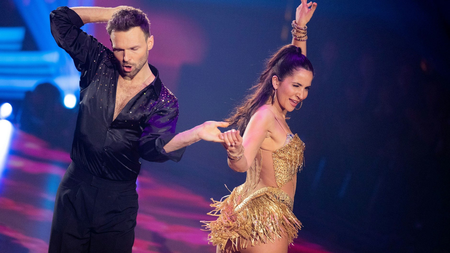 Chryssanthi Kavazi und Vadim Garbuzov bekamen in „Let’s Dance“-Show 3 13 Punkte für ihren Cha Cha Cha.