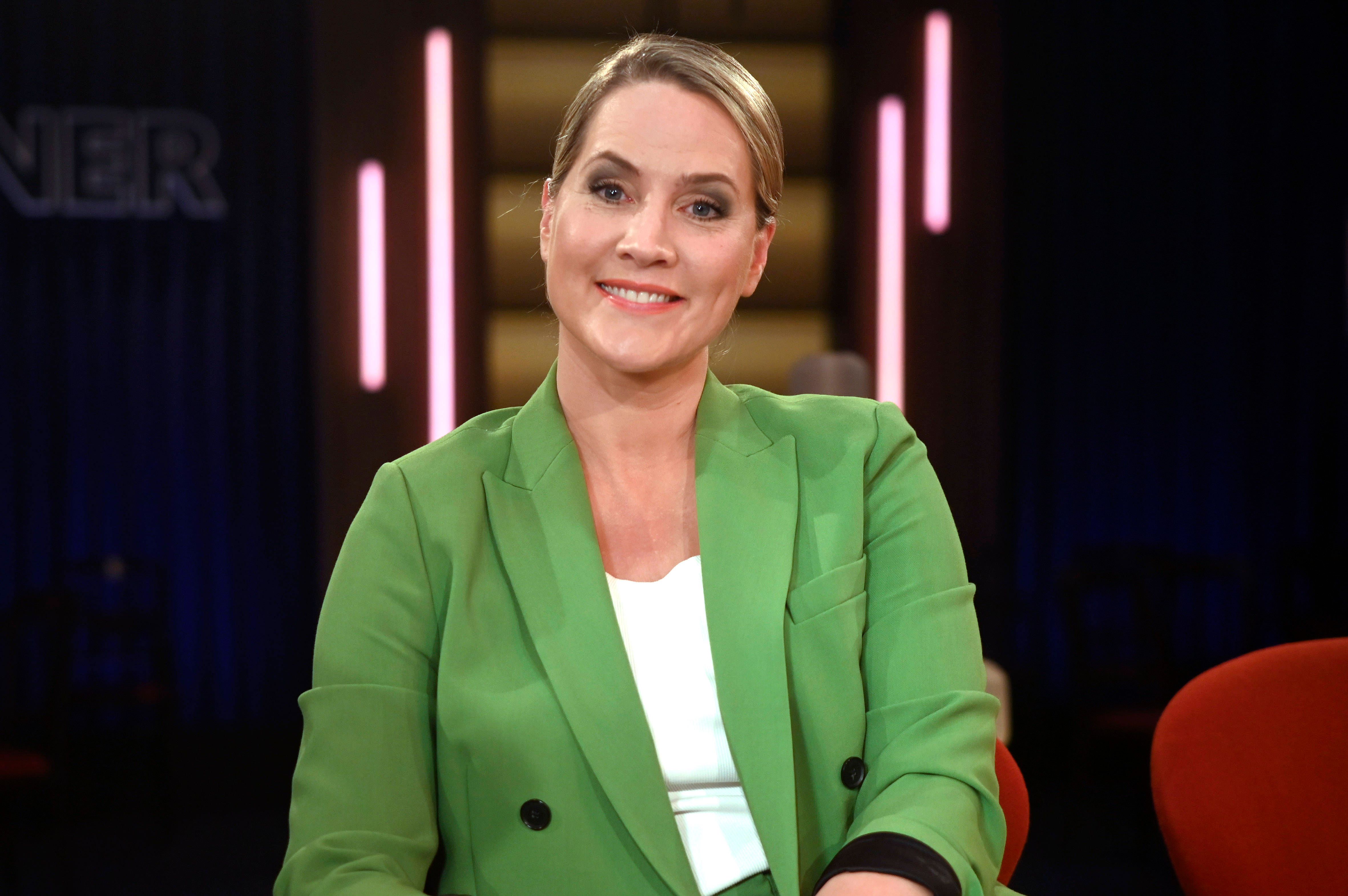 Image - Judith Rakers: Jetzt spricht die Tagesschau-Sprecherin über ihr Leben als Selbstversorgerin auf dem Land