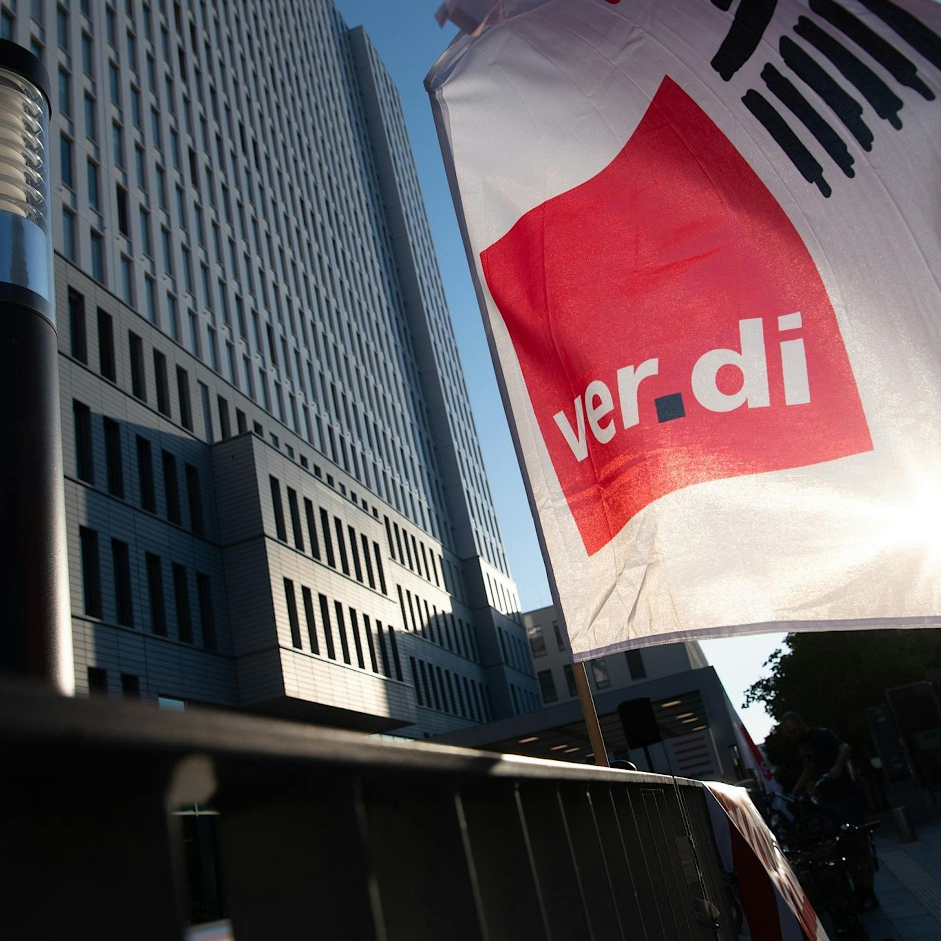 Verdi: Diese Krankenhäuser streiken am Dienstag in Berlin