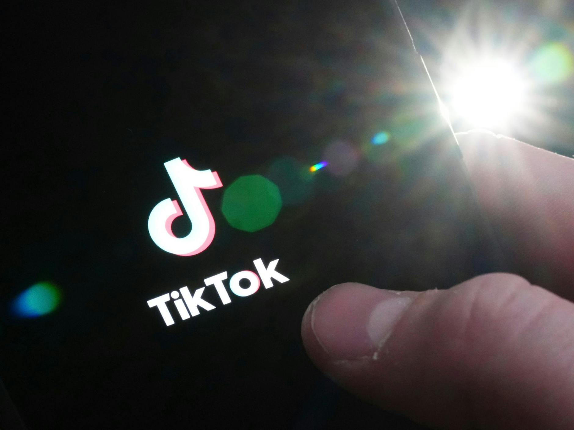 ARCHIV - Tiktok gehört dem aus China stammenden Konzern Bytedance. ss/AP/dpa