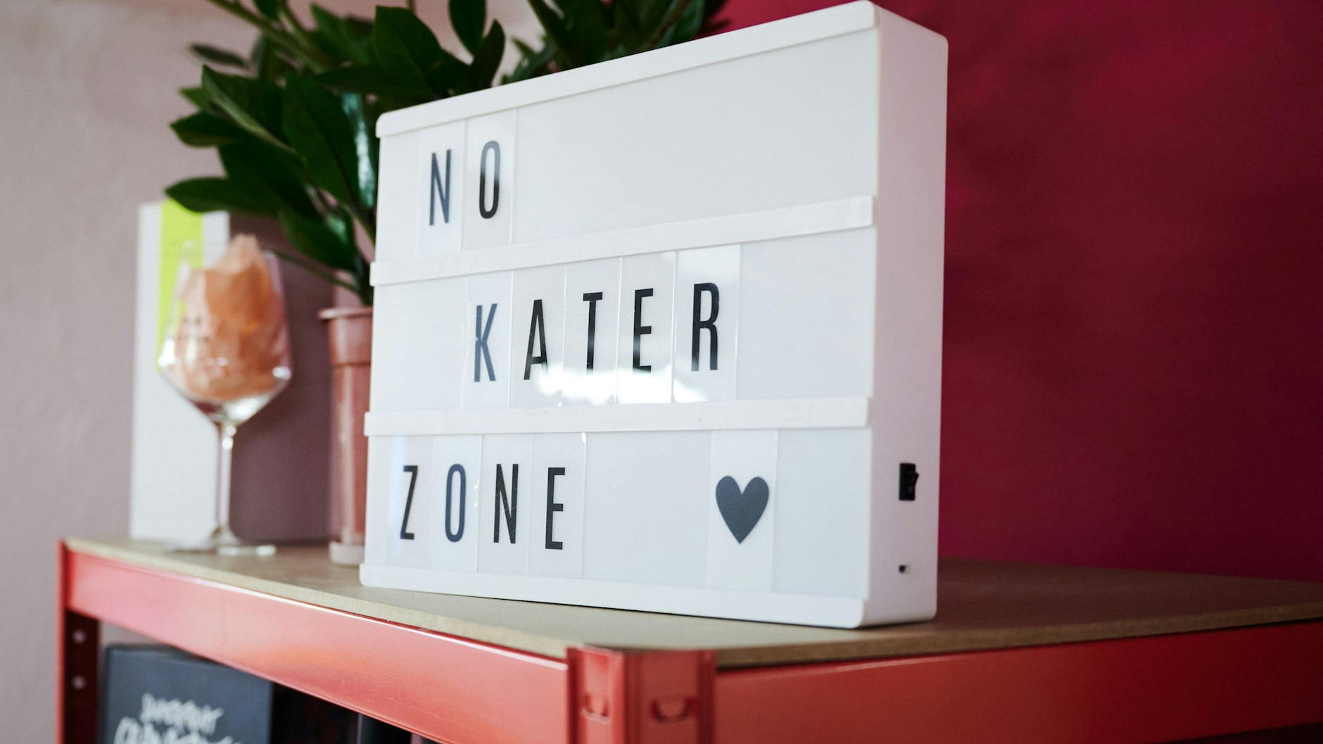 Ohne Hangover geht’s auch – „No Kater Zone“ im Null-Prozent-Späti. Alkohol ist Teil der deutschen Kultur. Fragt sich nur wie lange noch?