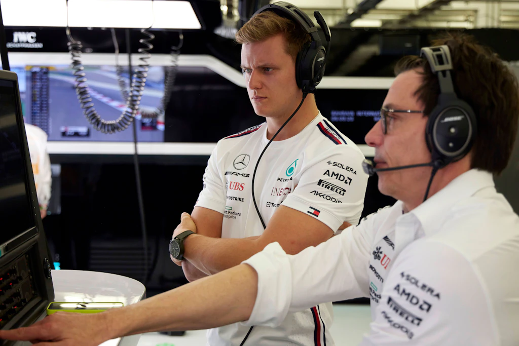 Mick Schumacher als Symbol des Untergangs: Deutschland, das Land der Autobauer, spielt in der Formel 1 keine Rolle mehr!