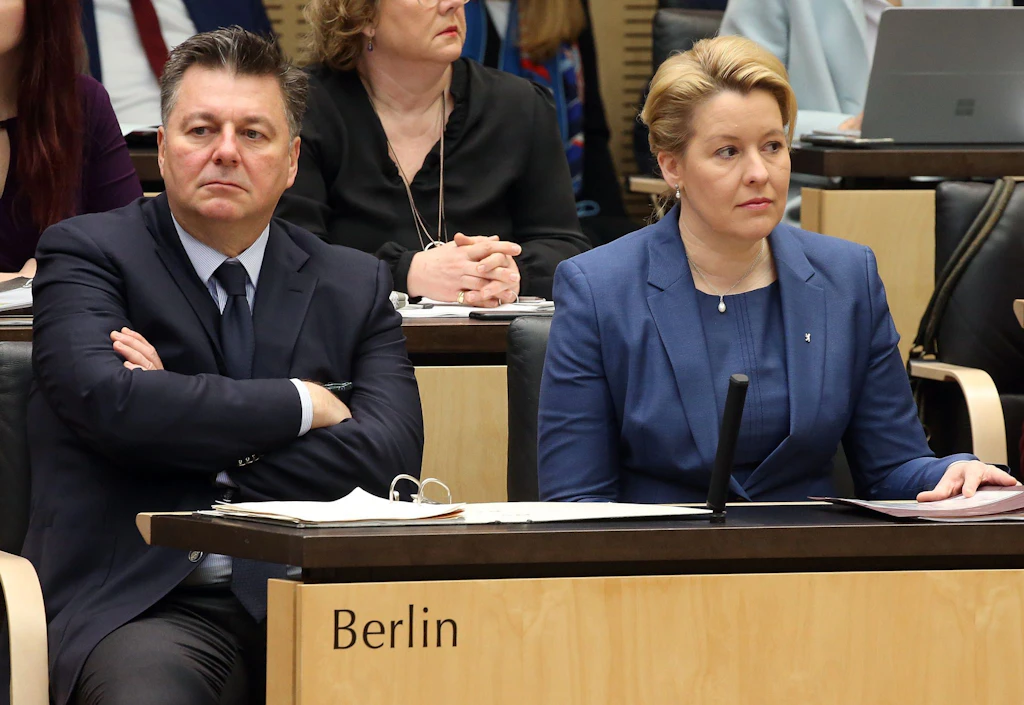 Mit Zustimmung der CDU: Senat gibt Geld für Jugendprojekte und entlastet Mieter