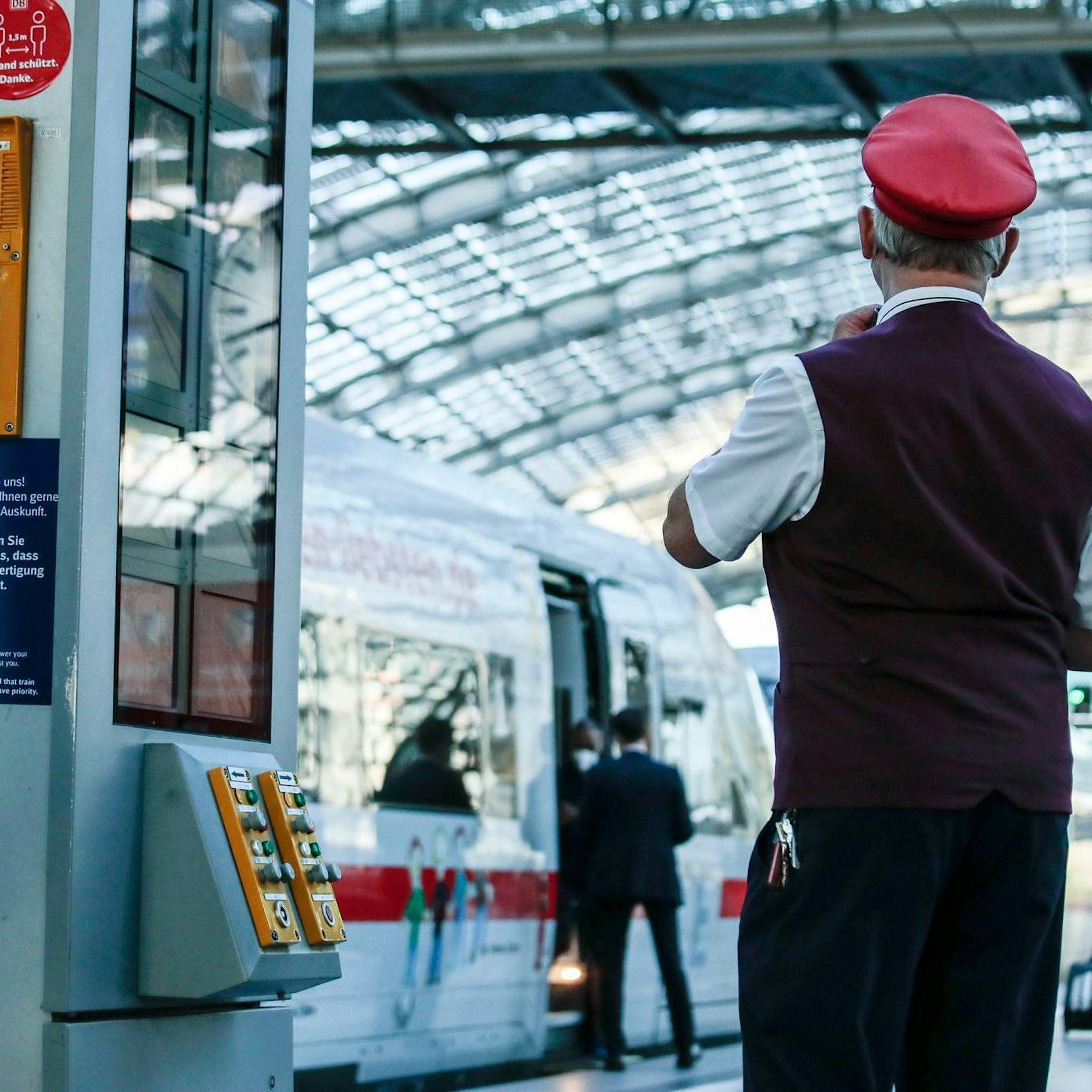 Sanierungsfall, gesamtes System Eisenbahn gefährdet: So knallhart watscht der Bundesrechnungshof die Deutsche Bahn ab!