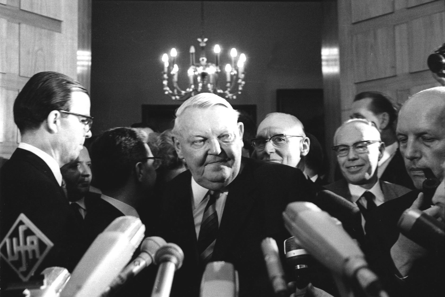 Der ehemalige Wirtschaftsminister und Bundeskanzler Ludwig Erhard. Von ihm wurde die Formel „Wohlstand für Alle“ als Politikziel erfunden.