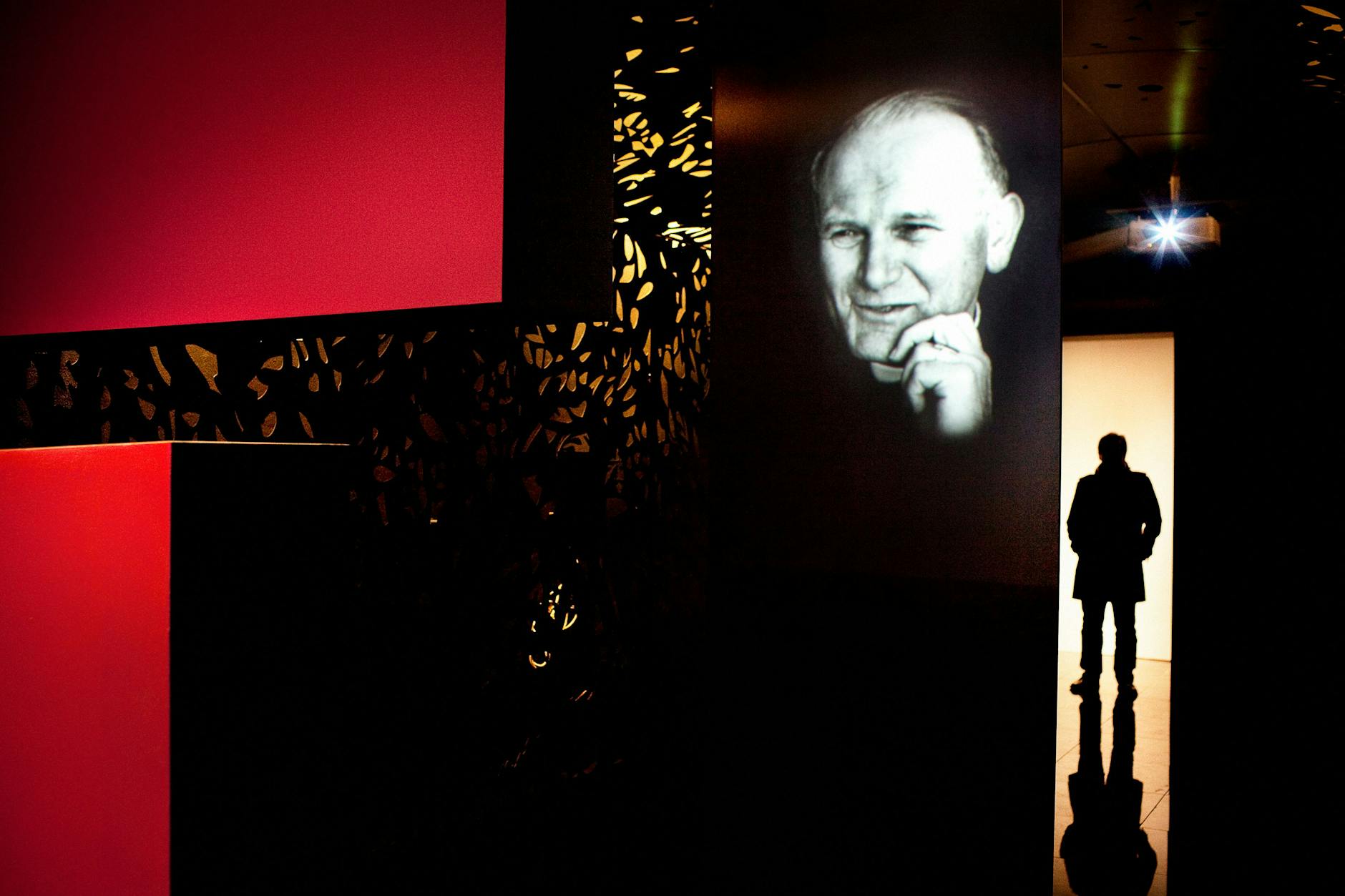 Ein Foto von Papst Johannes Paul II. ist im renovierten Museum im Geburtshaus von Karol Wojtyla in Wadowice (Polen) zu sehen (undatierte Aufnahme).