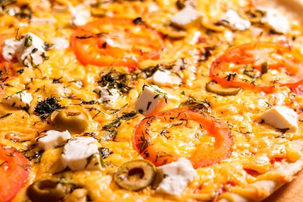 Raffiniertes Rezept für Schüttelpizza: Ohne Hefeteig, mit viel Proteinen und so schnell gemacht