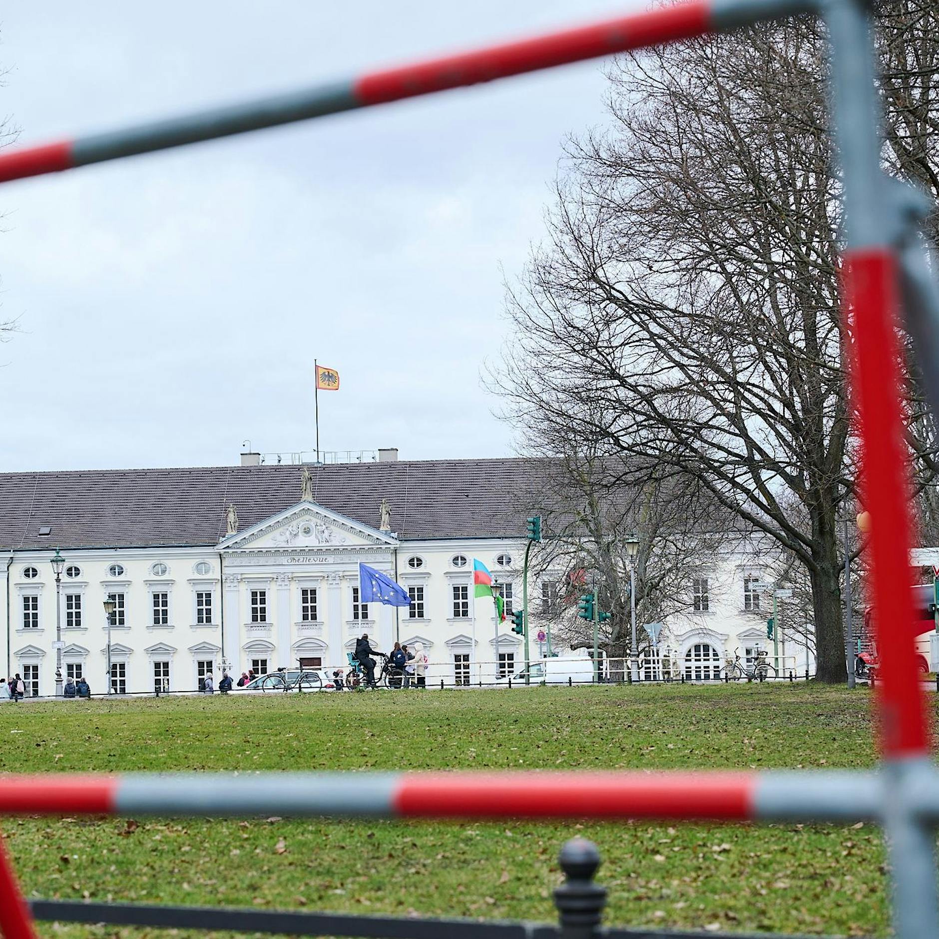 Israels Premierminister Netanjahu in Berlin: Staus rund um Sperrbereich