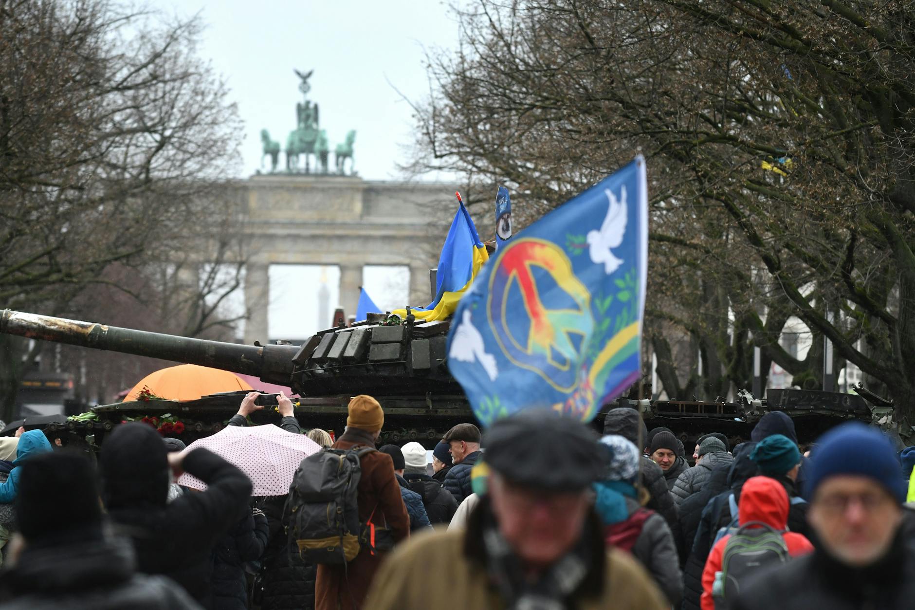 Ein Foto von der Friedensdemo in Berlin von Februar 2023.