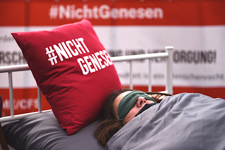 Long Covid und Post-Vac machen vielen Menschen in Deutschland zu schaffen. Auf Hilfe seitens der Politik warten sie häufig vergebens.