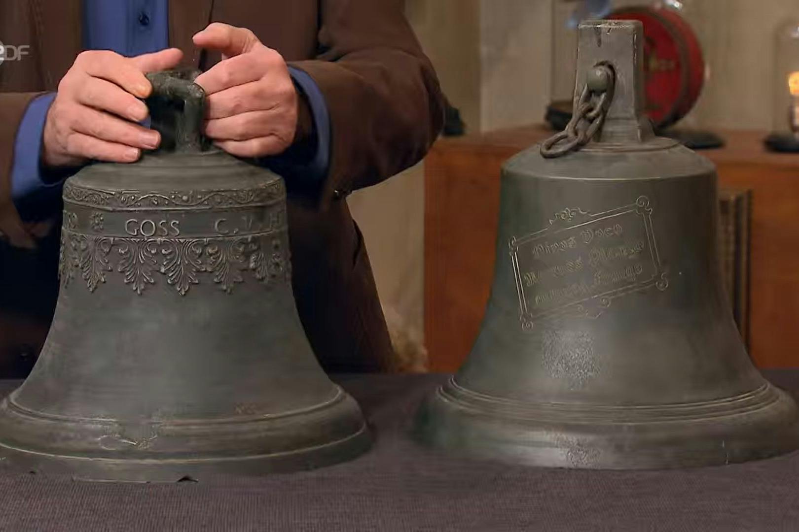 Auch nicht alle Tage bei Bares für Rares – alte Kirchenglocken.