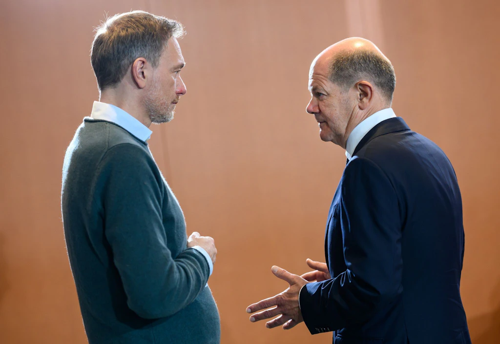 Lindner findet Neubau „entbehrlich“: Kanzleramt soll sparen