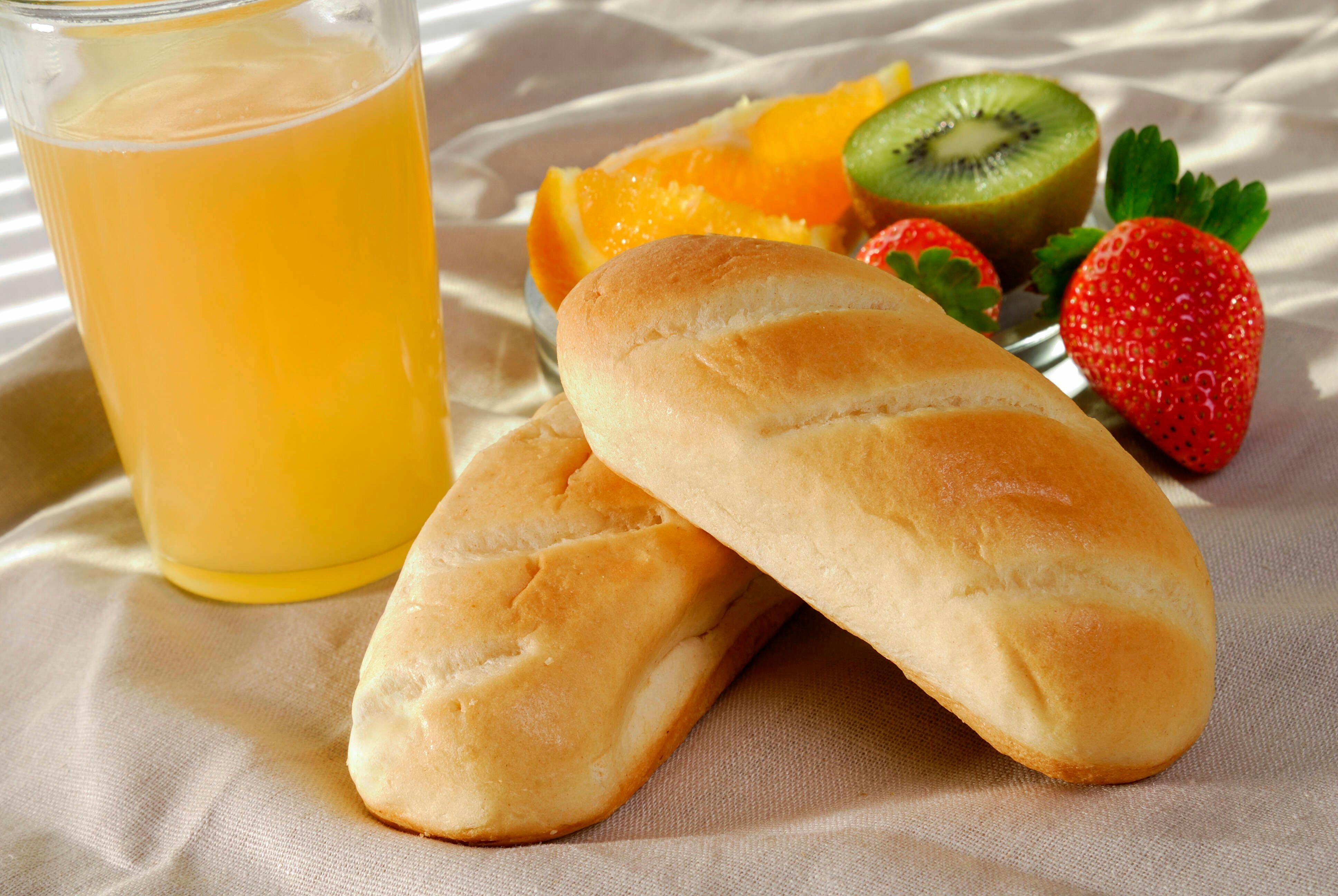 Backen Sie doch Milchbrötchen einfach mal selber: So schmecken die ...