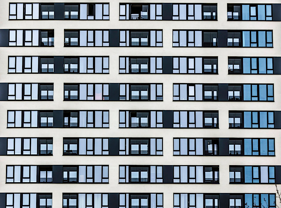 Blick auf ein Wohnhaus der landeseigenen Howoge: Vom nächsten Jahr an darf die Miete wieder erhöht werden.&nbsp;
