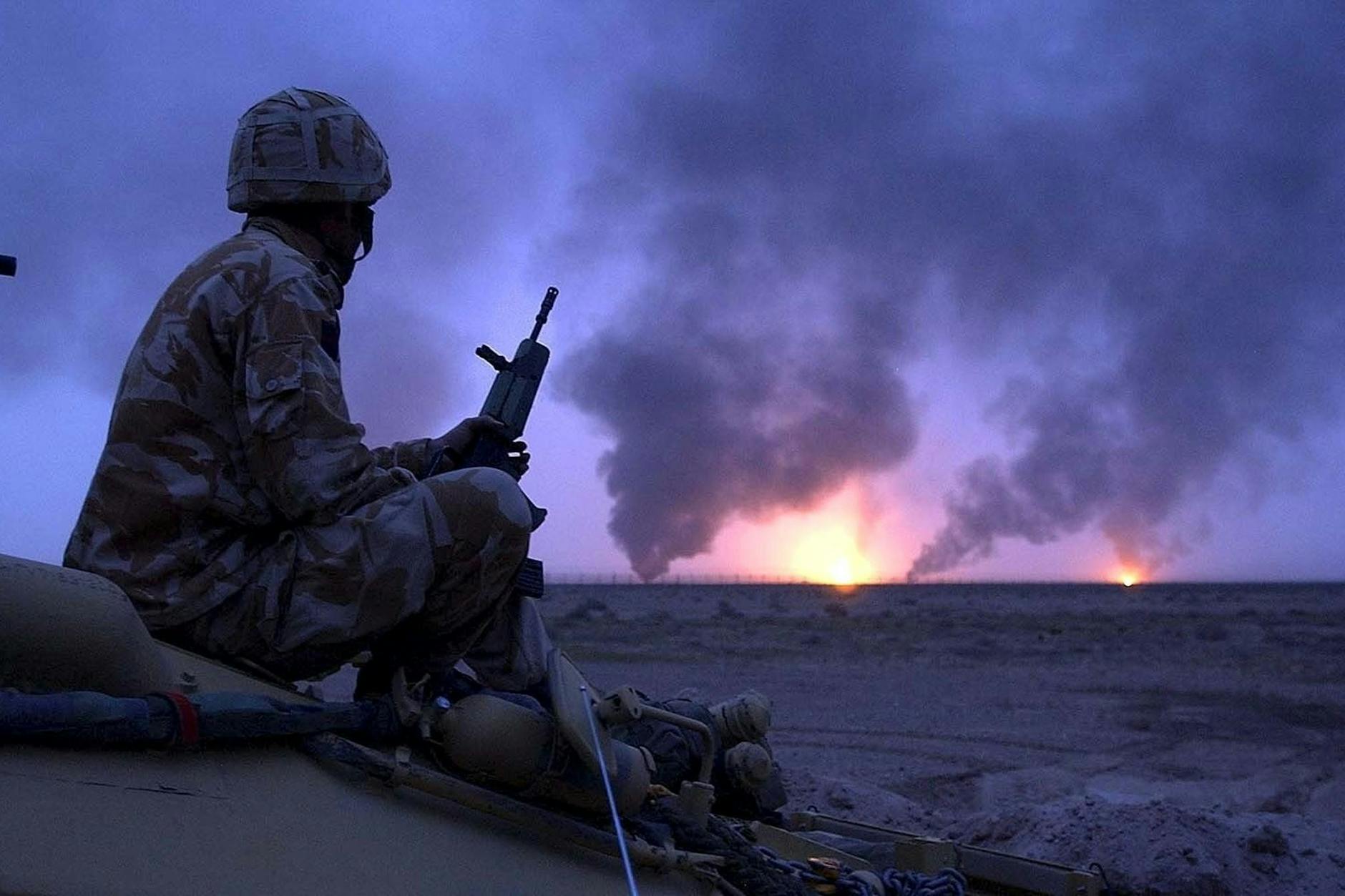 Ein britischer Soldat im Irak im Jahr 2003