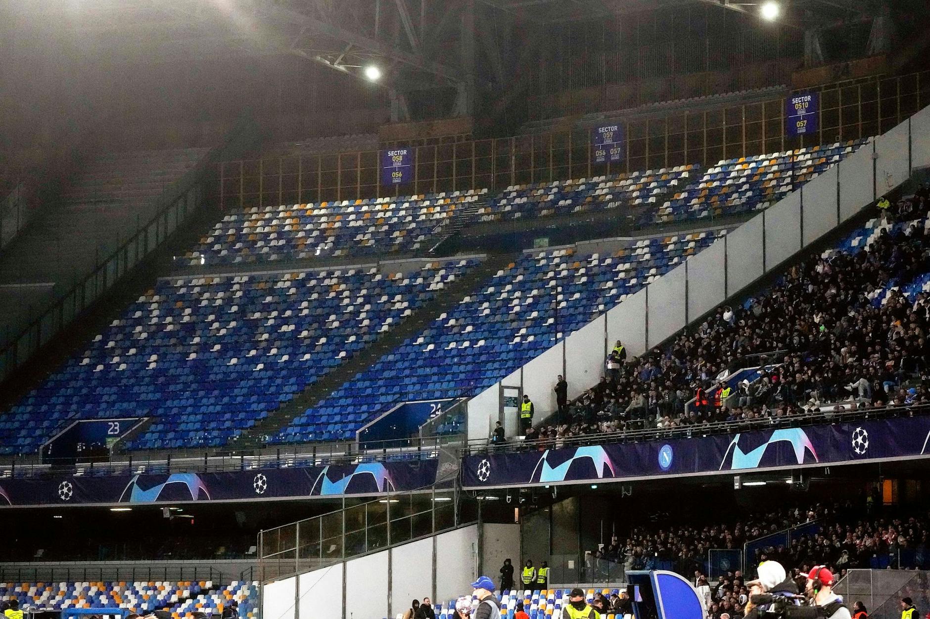 Der Gästeblock in Neapel blieb am Mittwoch leer.