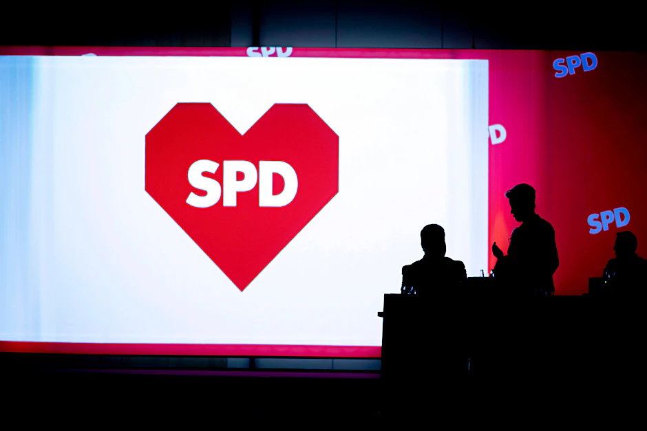 Silhouette von Franziska Giffey bei einer SPD-Veranstaltung. Sie wurde jüngst von Brüggmann attackiert.