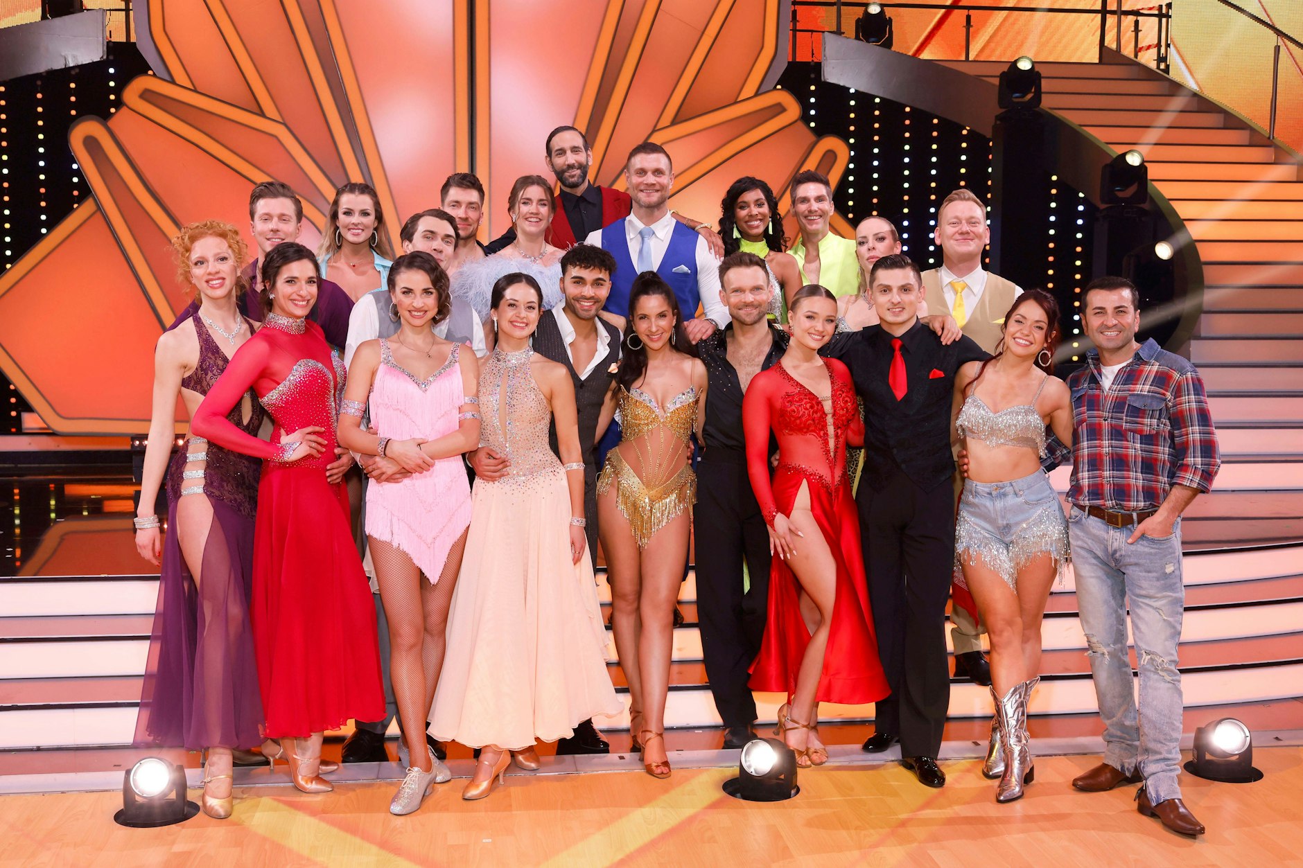 Die verbliebenen Tanzpaare bei der 16. Staffel von „Let's Dance“.