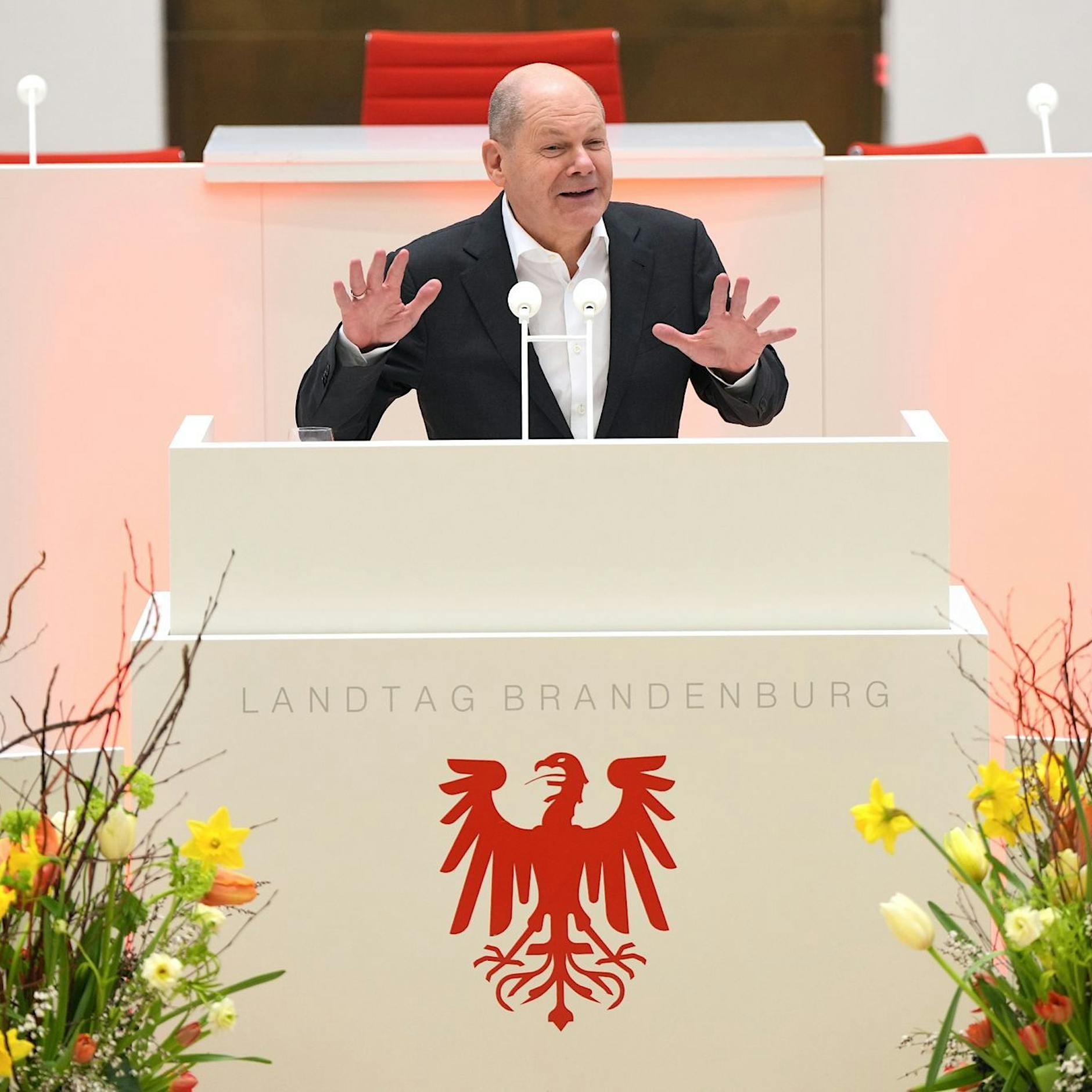 Scholz sichert Ukraine weitere Solidarität zu