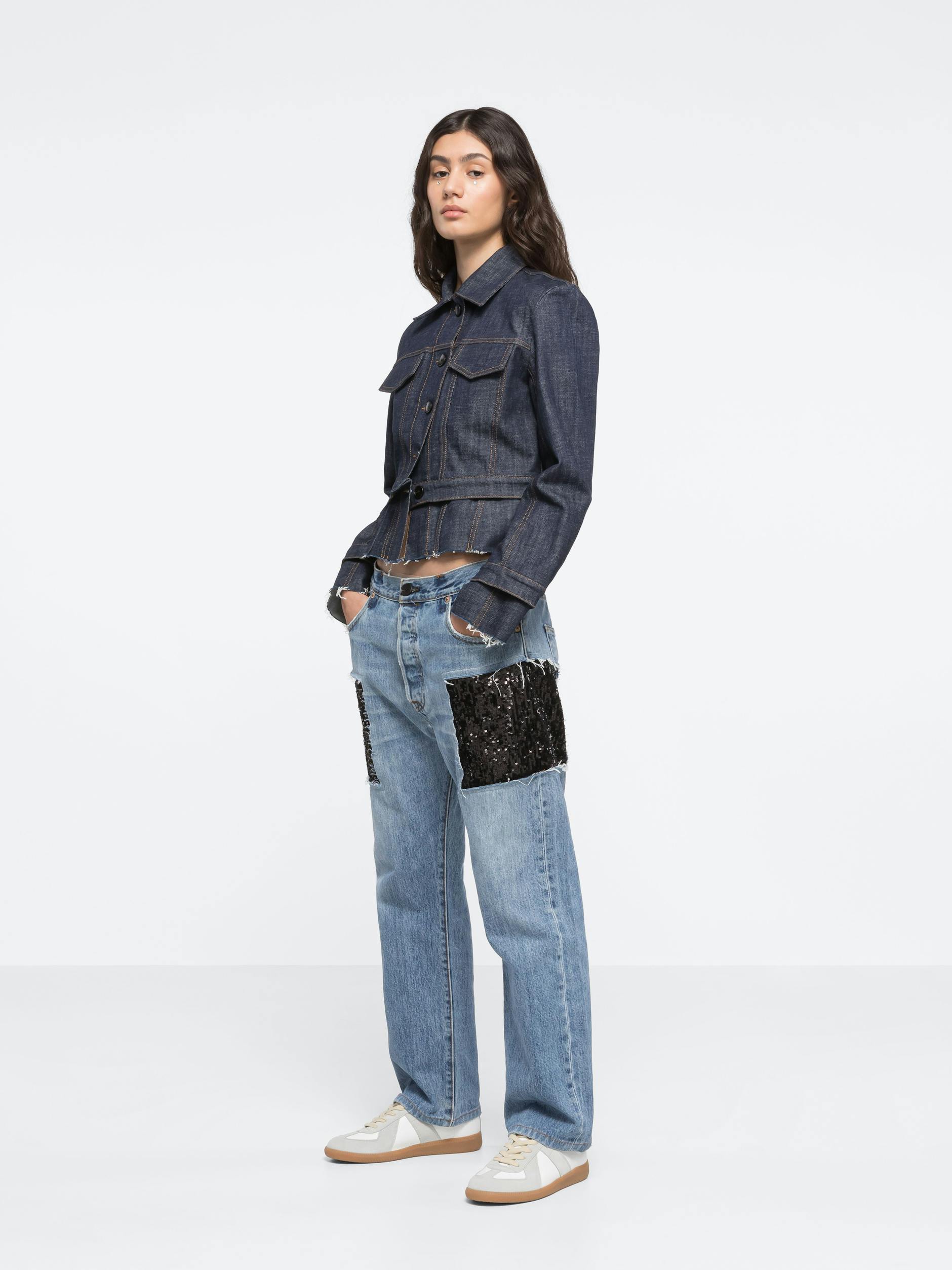 Interessant geschnitten: Denim-Look aus Huelles AZ-Factory-Linie.