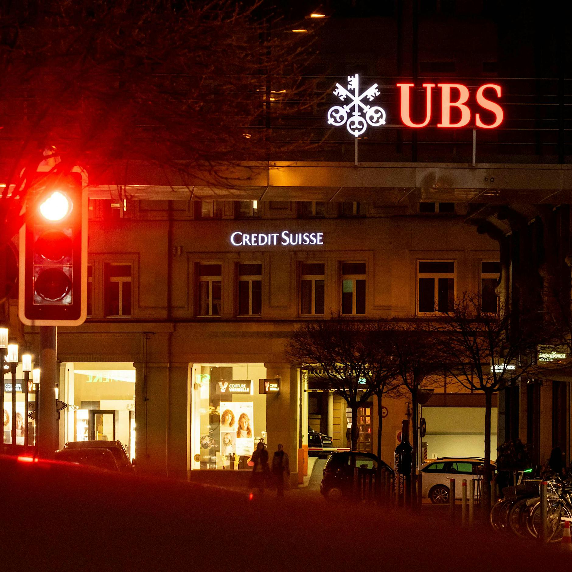 Bankaktien brechen nach Credit-Suisse-Übernahme ein