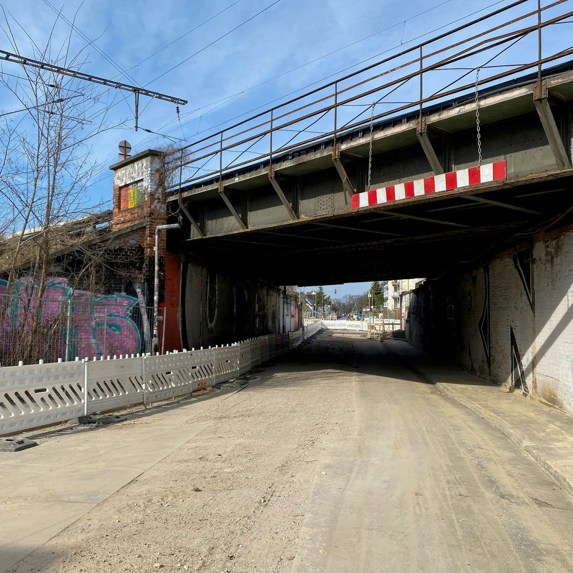 Hier könnten derzeit auch Fußgänger zur Straße am Bahndamm gelangen.