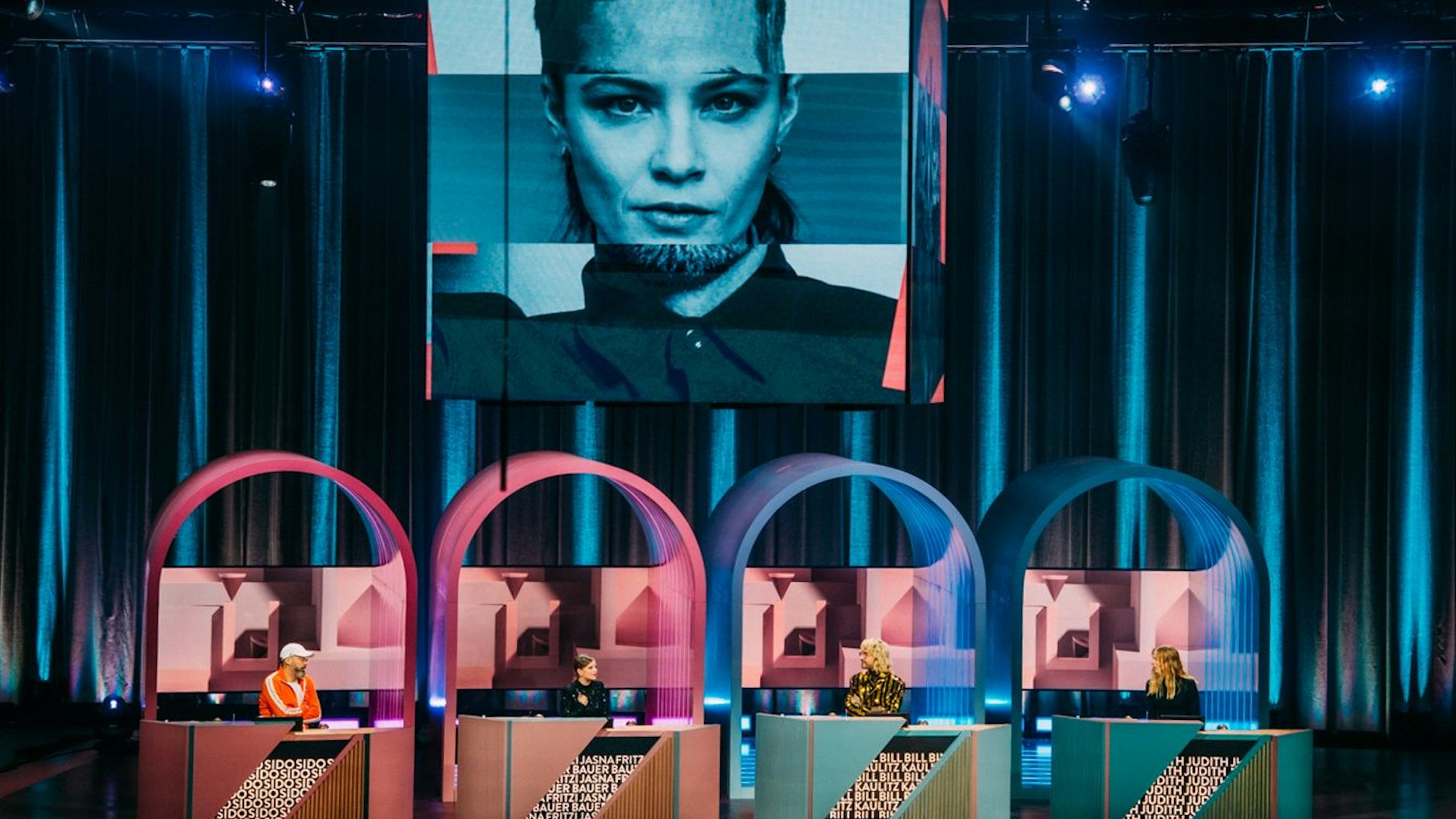 Die Kandidaten in der fünften Folge von „Wer stiehlt mir die Show?“ mit Joko Winterscheidt: Rapper Sido, Schauspielerin Jasna Fritzi Bauer, „Tokio Hotel“-Star Bill Kaulitz und Wildcard-Kandidatin Judith.