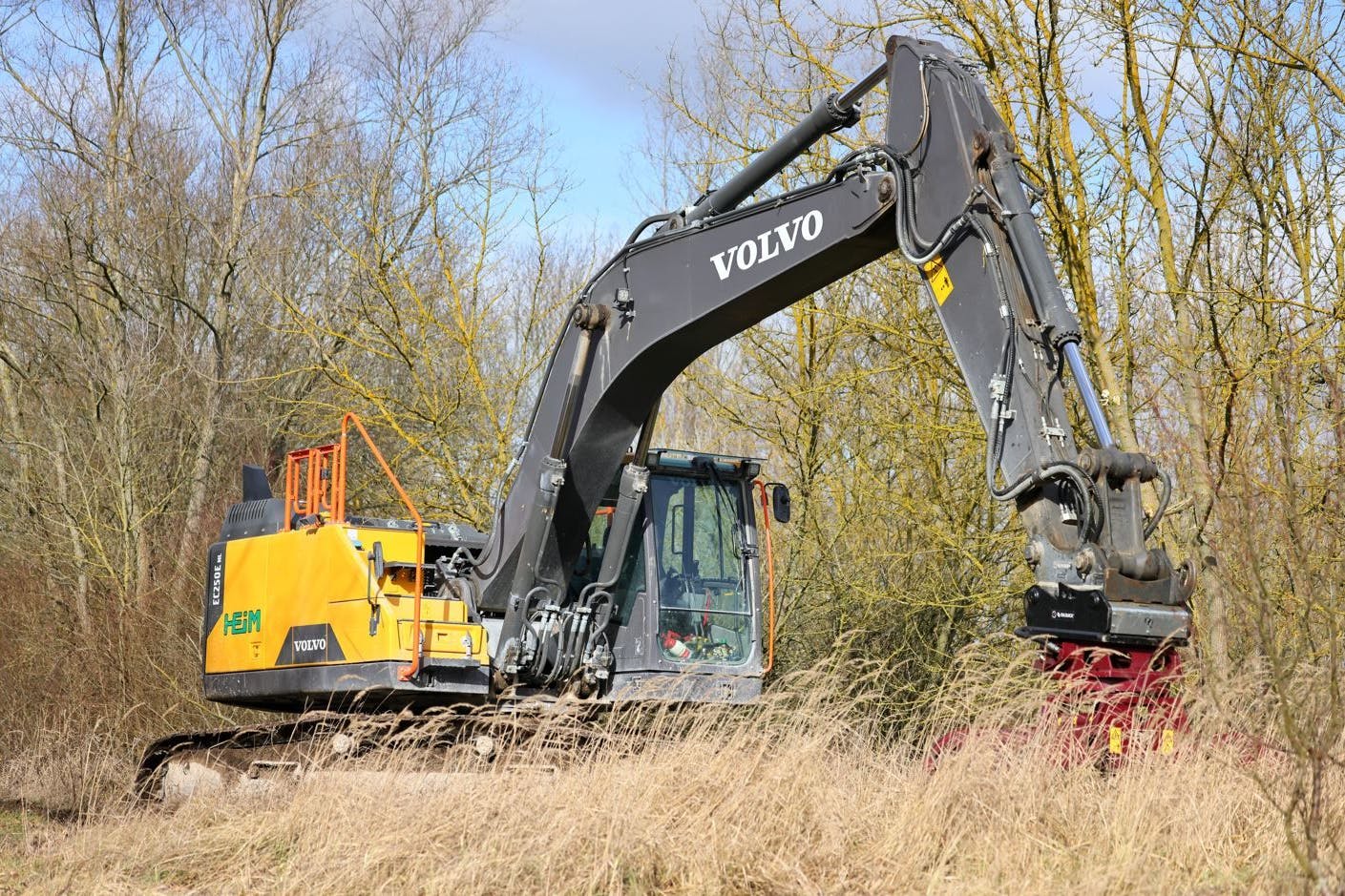Wo heute die Bagger cruisen, lebten mal Kuckuck, Baumpieper, Sumpfrohrsänger, Grauschnäpper und Neuntöter.