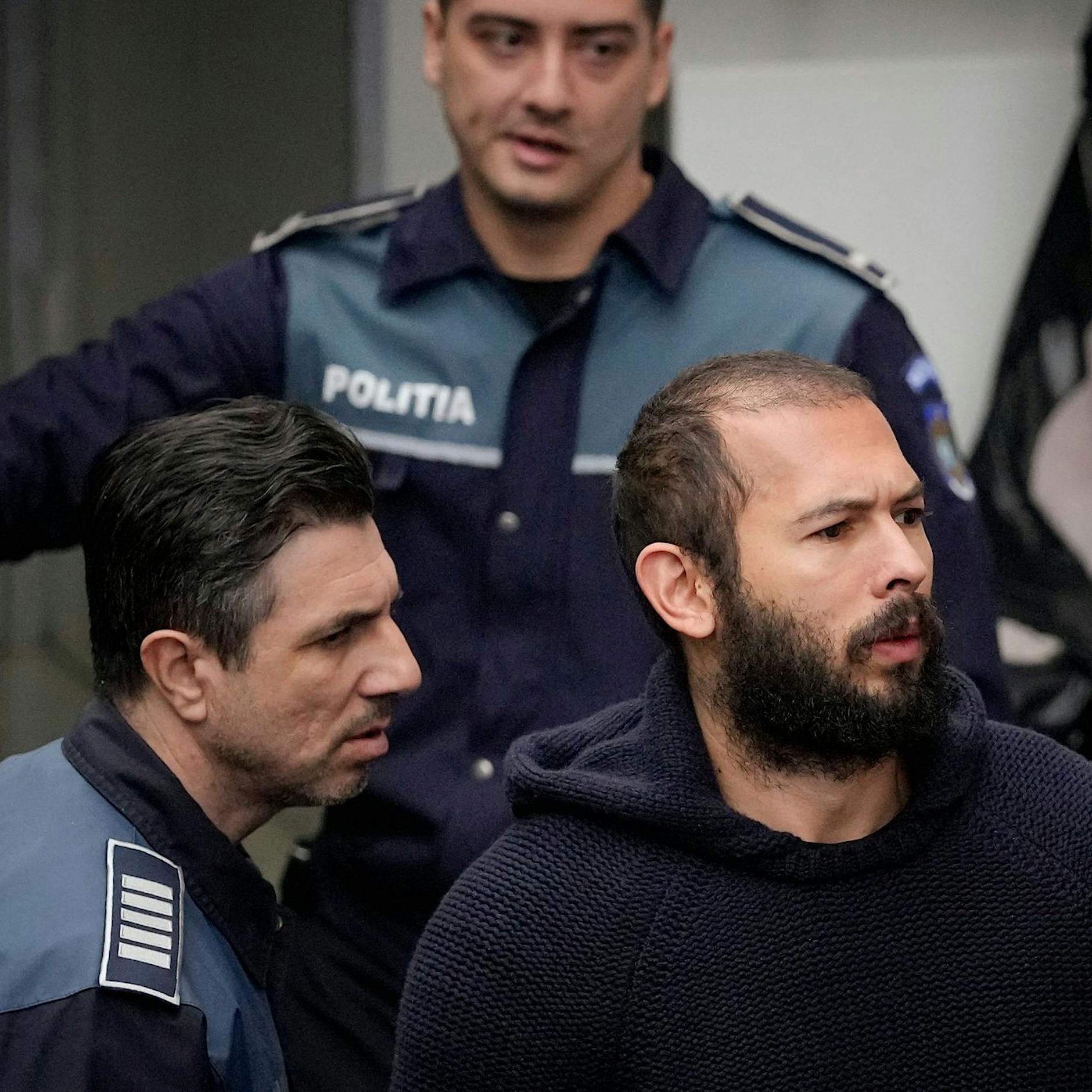 Taliban bieten Andrew Tate „maskulinen“ afghanischen Pass an