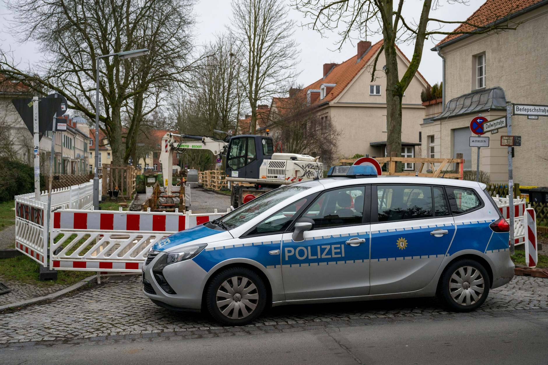 Alle Anwohner im Umkreis von 500 Metern um den Fundort müssen ihre Wohnungen wegen der Entschärfung vorübergehend verlassen. 
