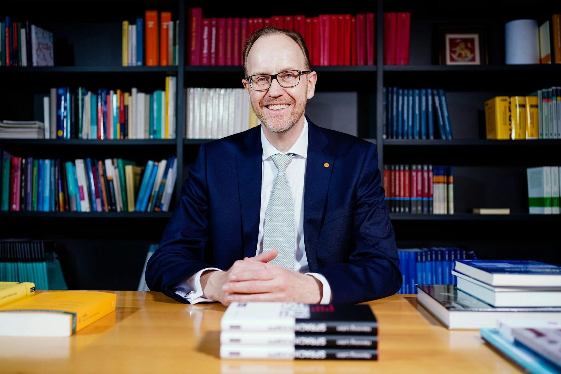 ARCHIV - Der wissenschaftliche Direktor und Vorstandsvorsitzender des Leibniz-lnstituts für Deutsche Sprache (IDS): Henning Lobin.