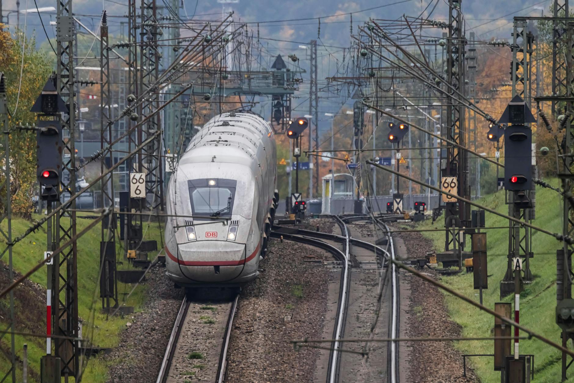 Für 6,50 Euro pro Kilo Kupfer lassen Kabeldiebe schon mal den Bahnverkehr zusammenbrechen.