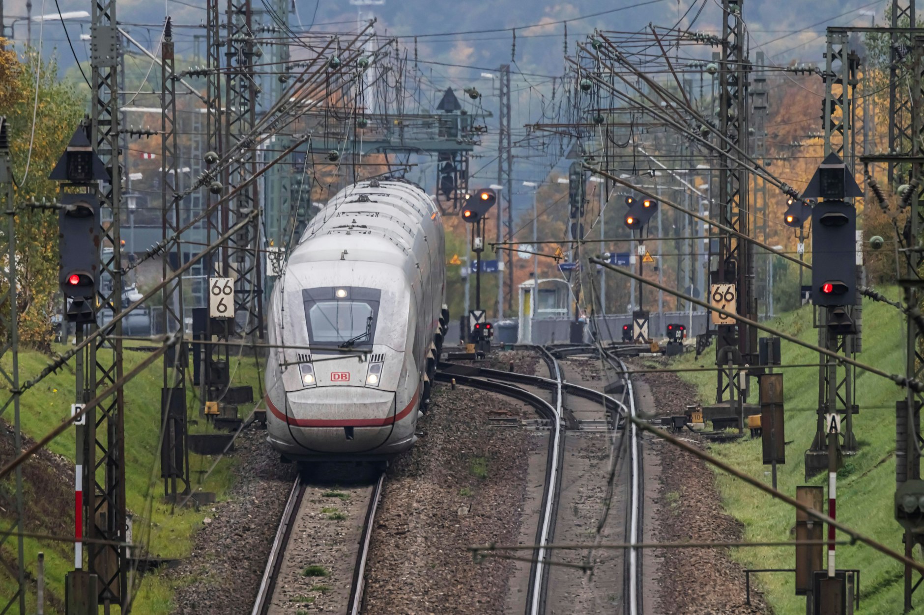 Für 6,50 Euro pro Kilo Kupfer lassen Kabeldiebe schon mal den Bahnverkehr zusammenbrechen.