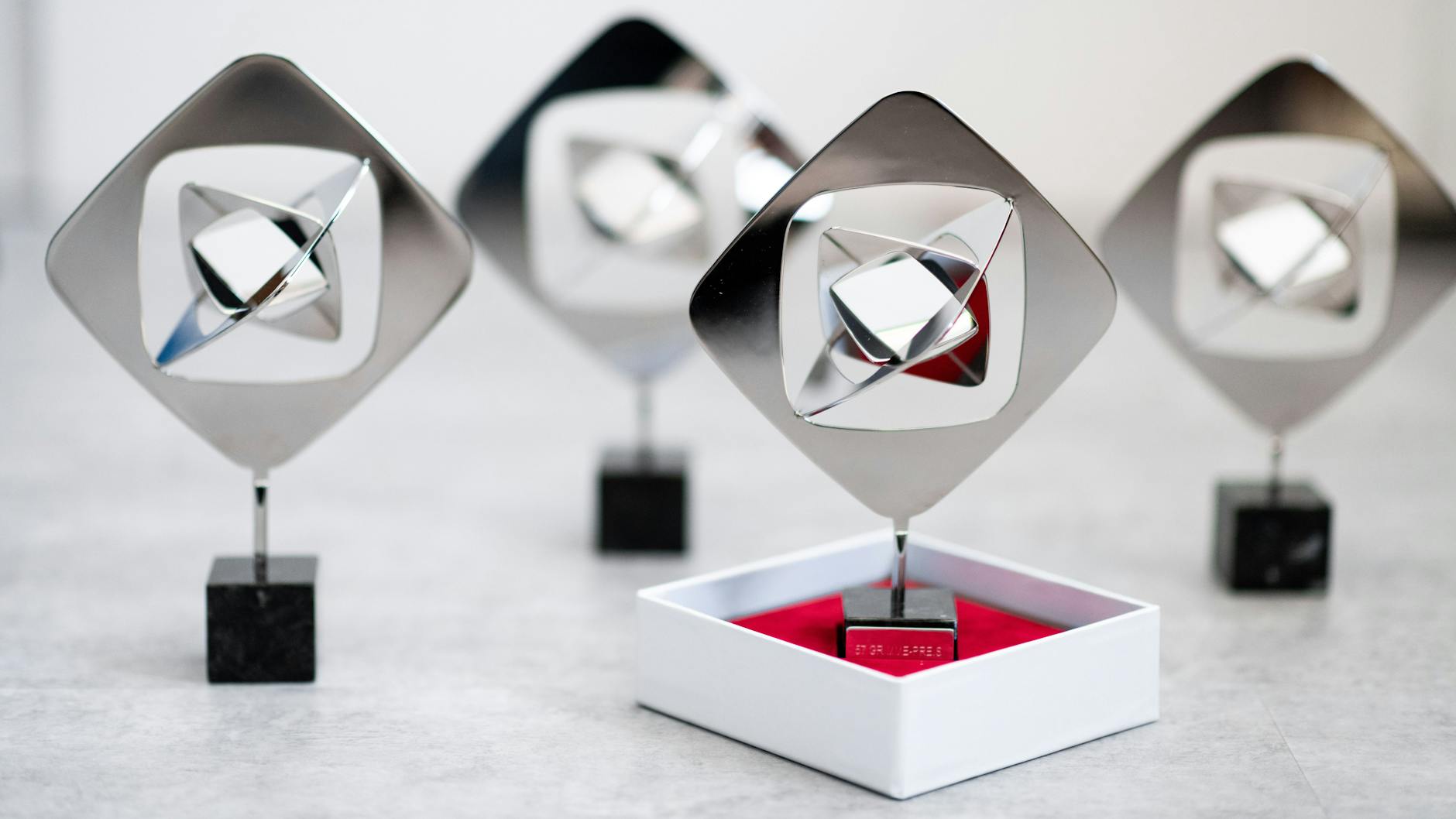 So sieht der Grimme-Preis aus: Insgesamt werden dieses Jahr 19 Trophäen verliehen.