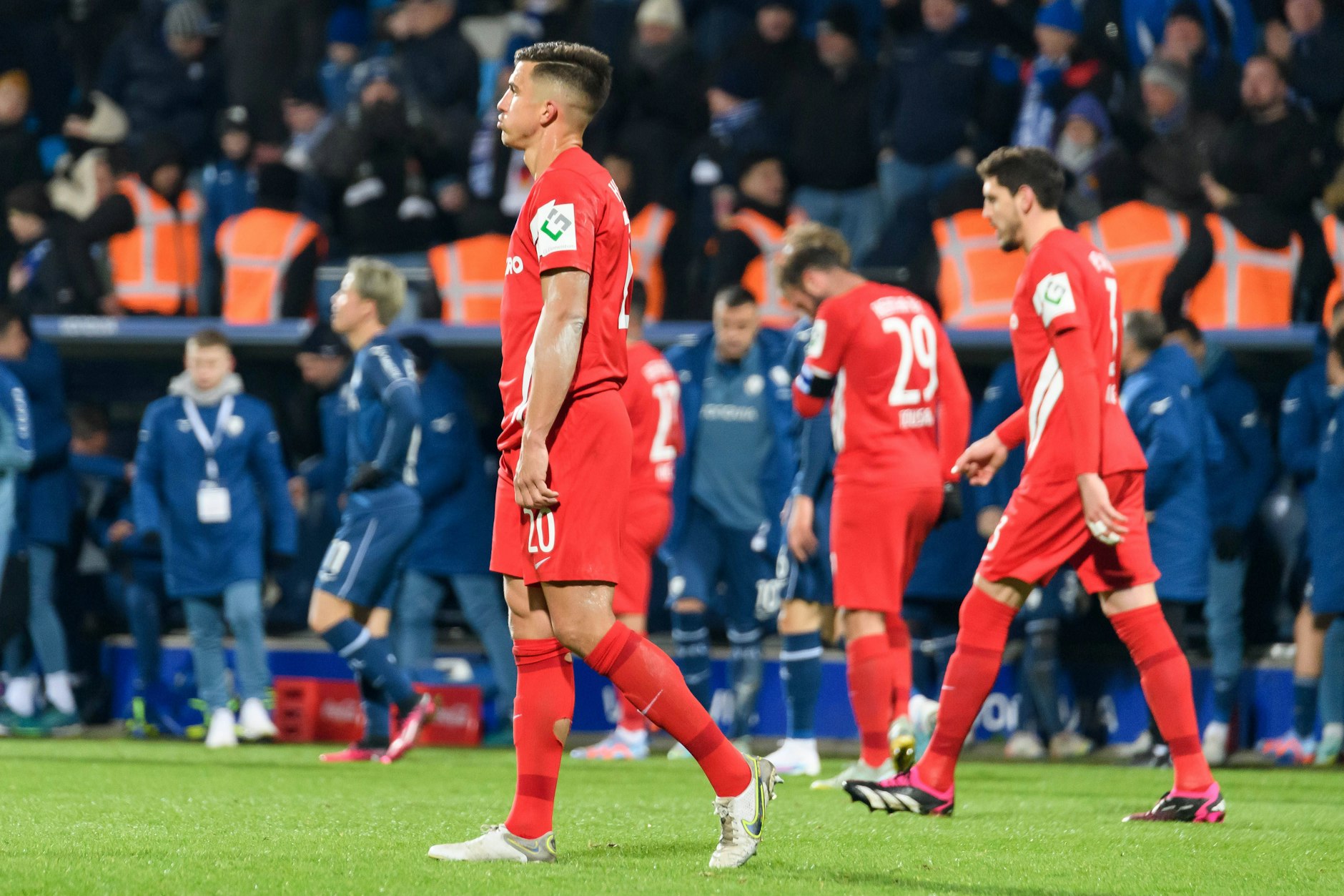 Besonders auswärts, wie hier beim 1:3 in Bochum, verteilt Hertha BSC gern Geschenke an die Gegner. 