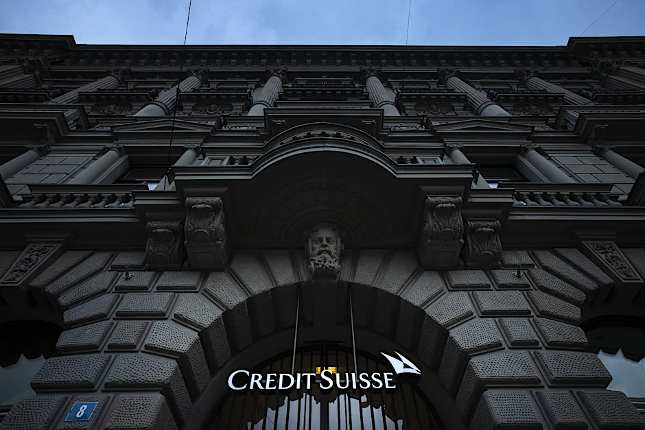 Mit jahrelangem Missmanagement und Risikogeschäften hat sich Credit Suisse selbst ins Abseits manövriert.  