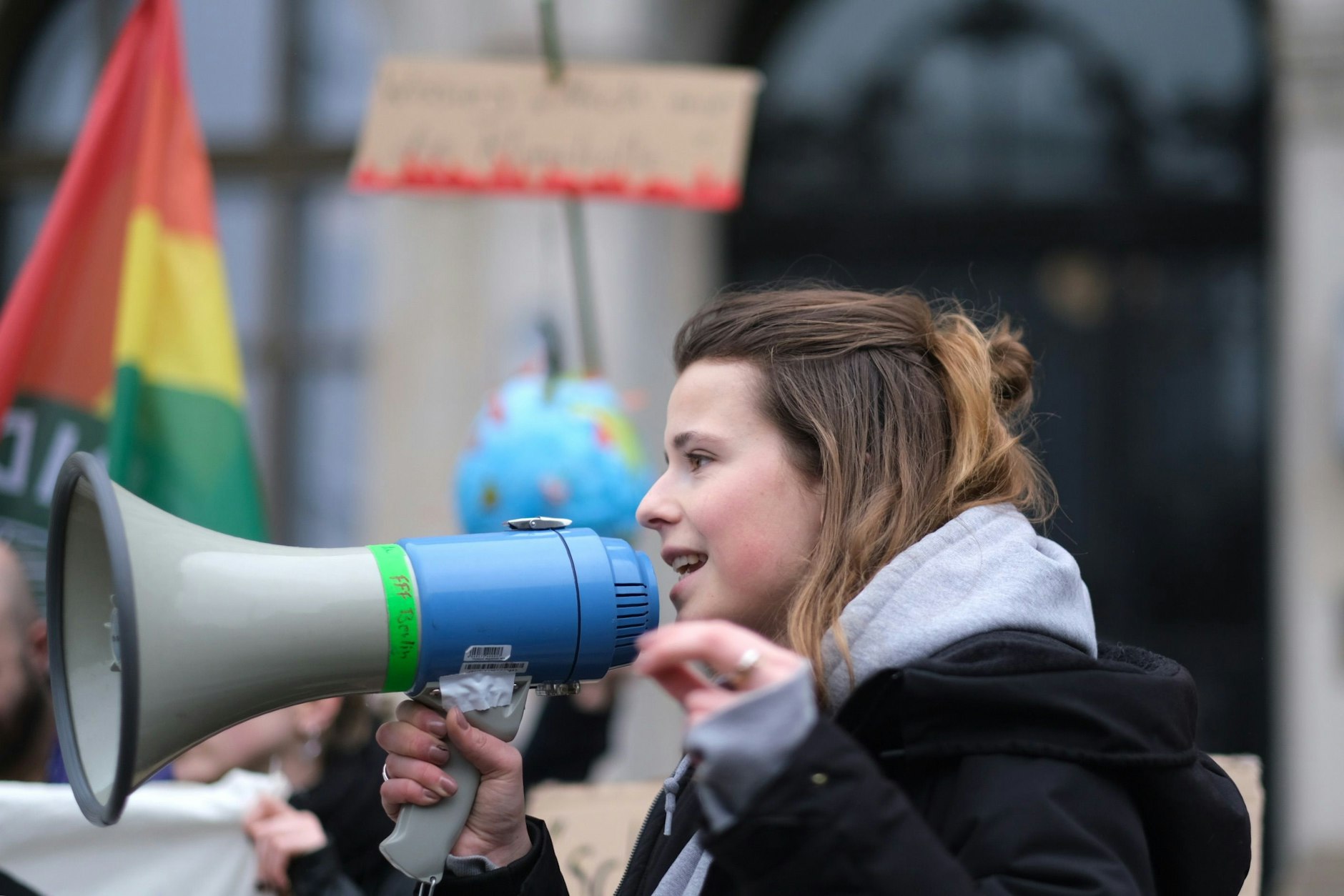 Klimaaktivistin Luisa Neubauer wirft dem Bundesverkehrsminister vor, er würde seinen Job nicht machen.