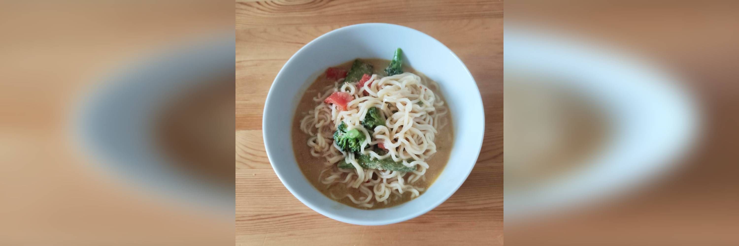 Rezept für Tahin-Ramen: Die schnelle schnelle Asia-Nudel-Suppe für zwischendurch