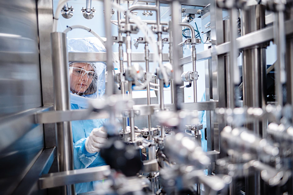 Impfstoffproduktion des Mainzer Unternehmens Biontech in Marburg, 2021