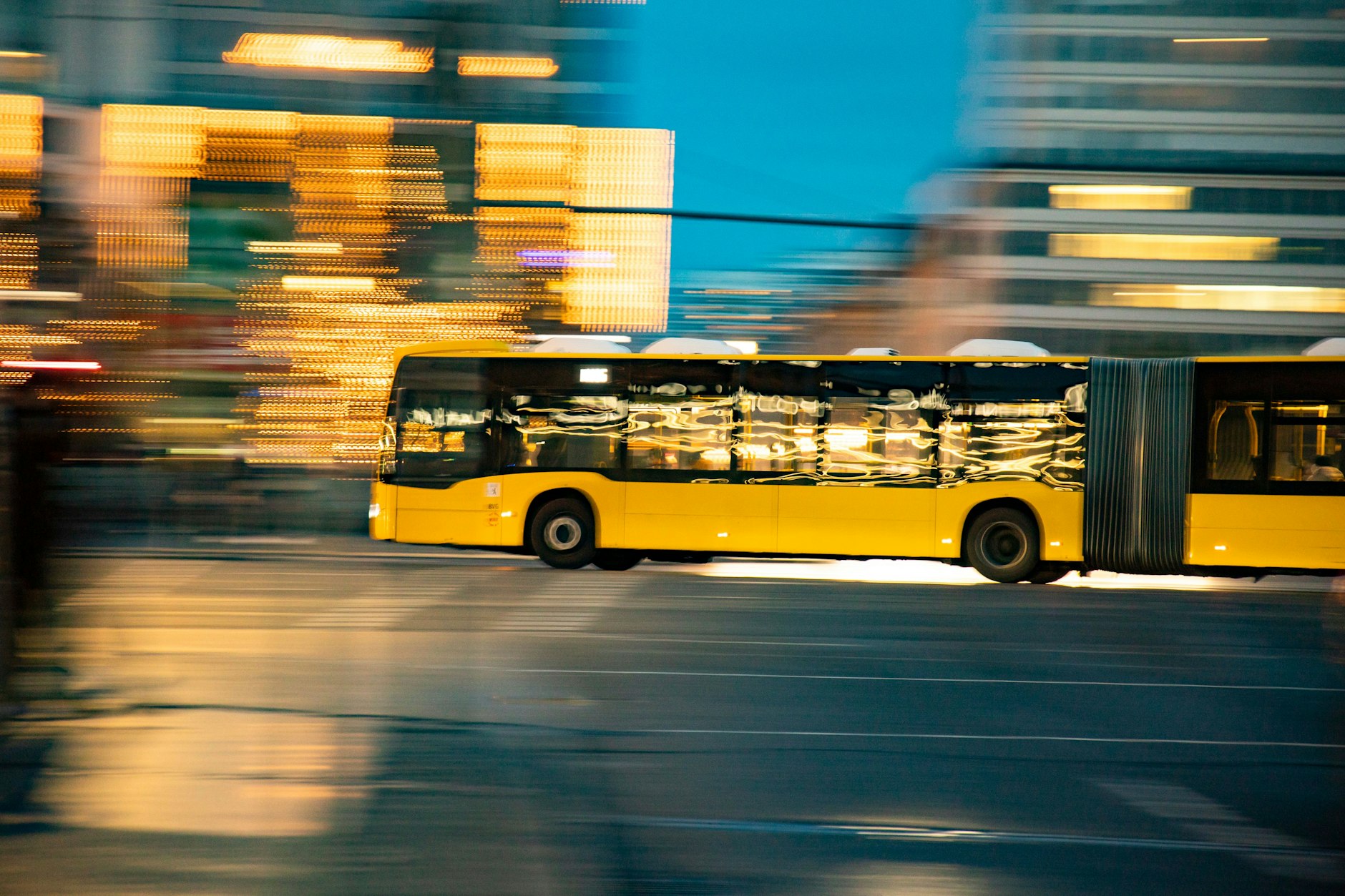 Schwerer Unfall In Berlin Spandau Mit BVG Bus Ein Mensch Im Krankenhaus schwerer-unfall-in-berlin-spandau-mit-bvg-bus-ein-mensch-im-krankenhaus